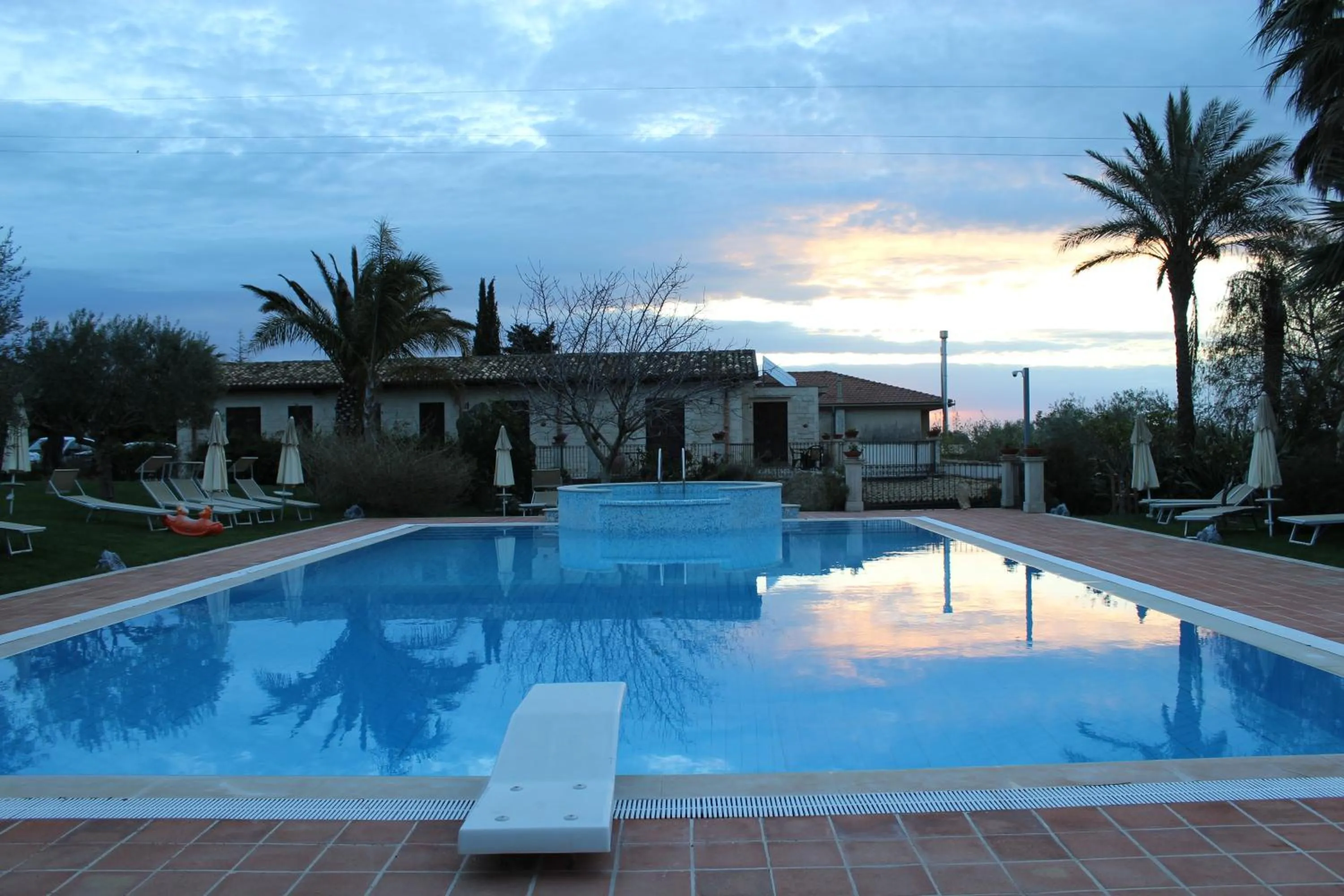 Swimming pool in Agriturismo Il Granaio Hotel & SPA