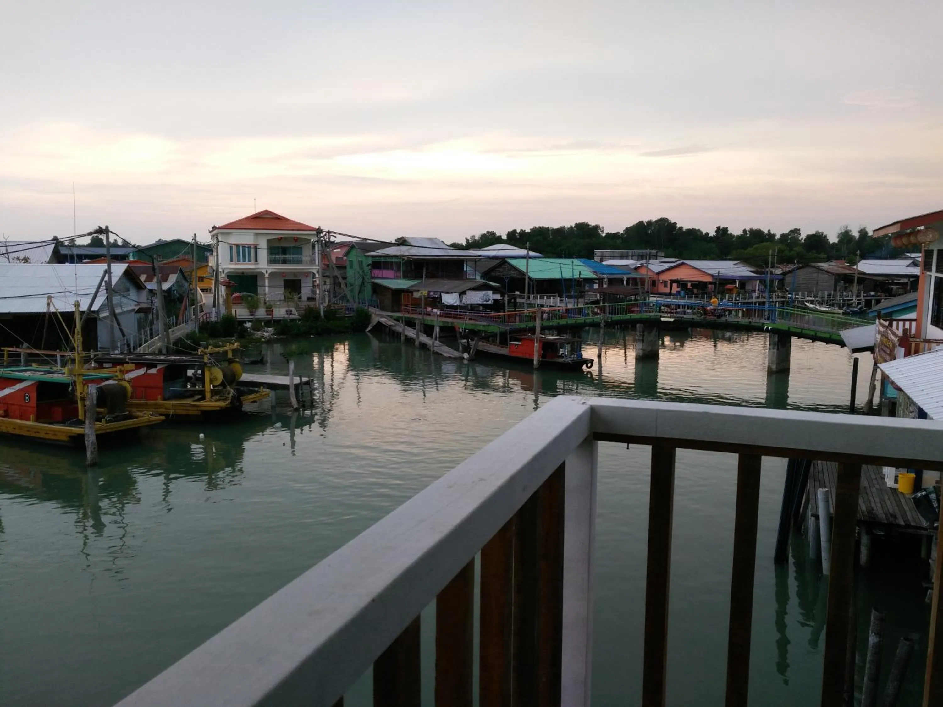 Pulau Ketam D'island beds&cafe