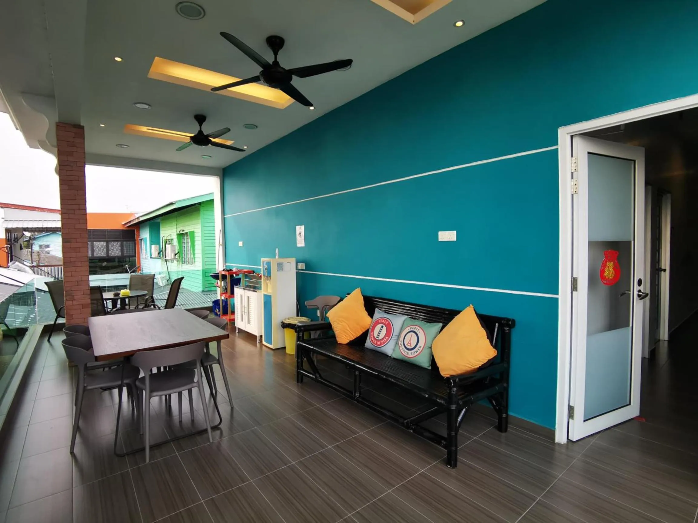 Pulau Ketam D'island beds&cafe