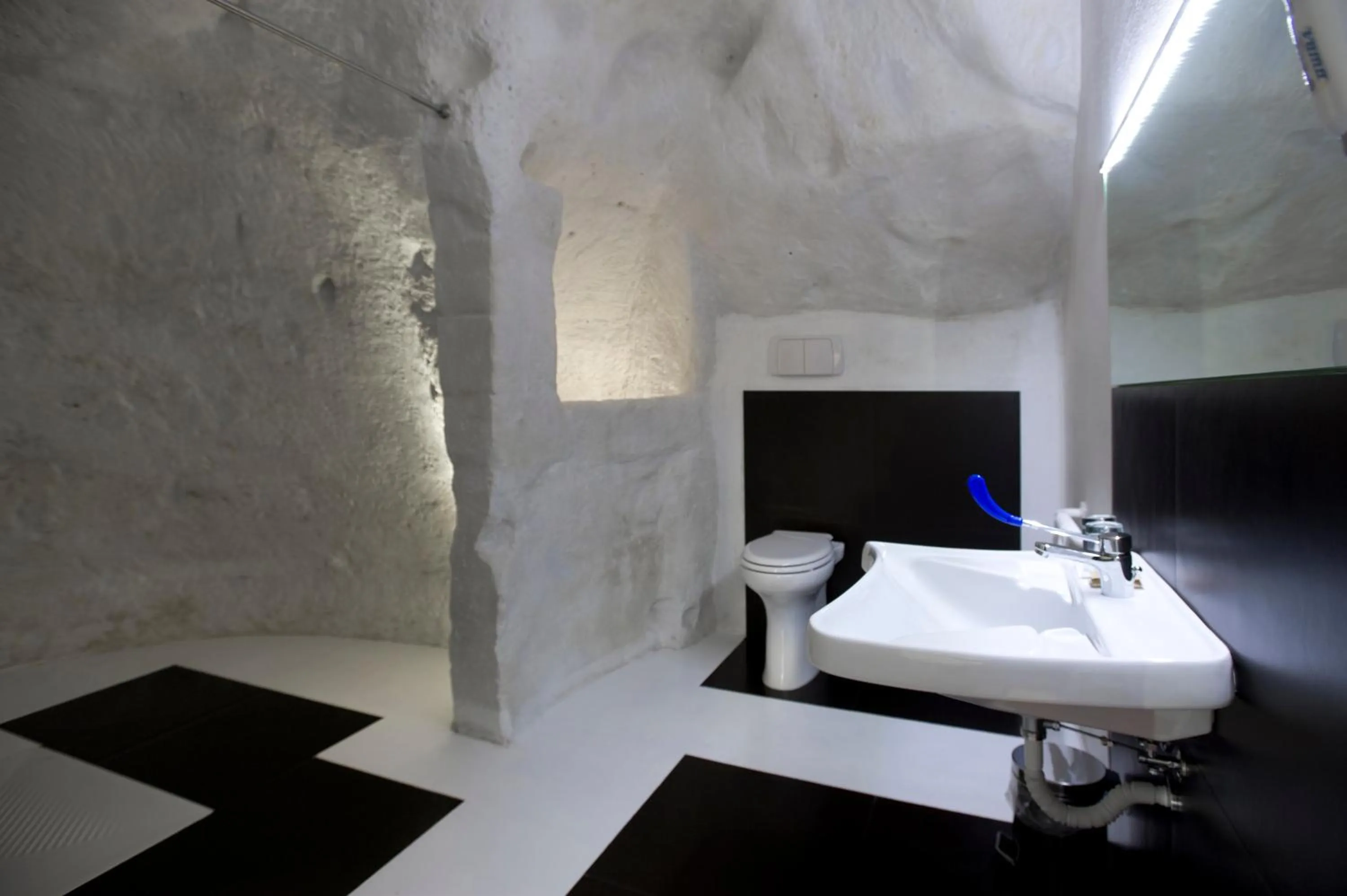 Bathroom in Basiliani Hotel