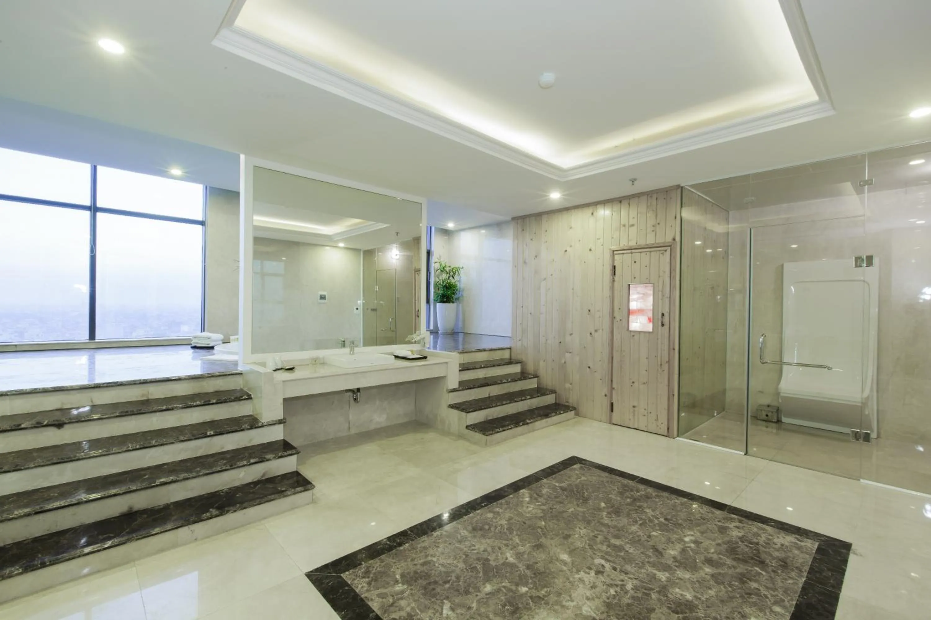 Shower in Muong Thanh Luxury Ha Nam