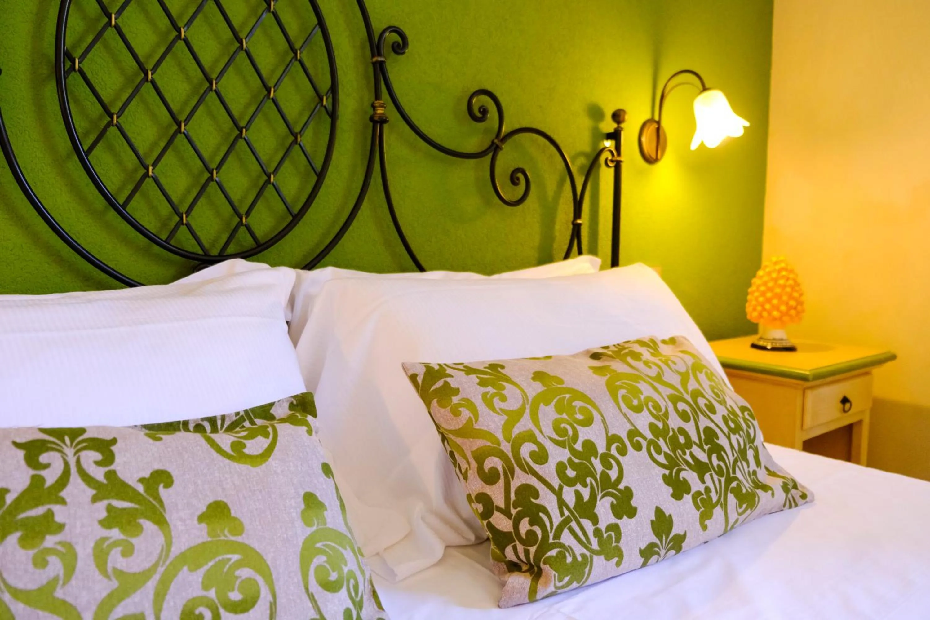 Bedroom, Bed in Hotel Baglio Di Scopello