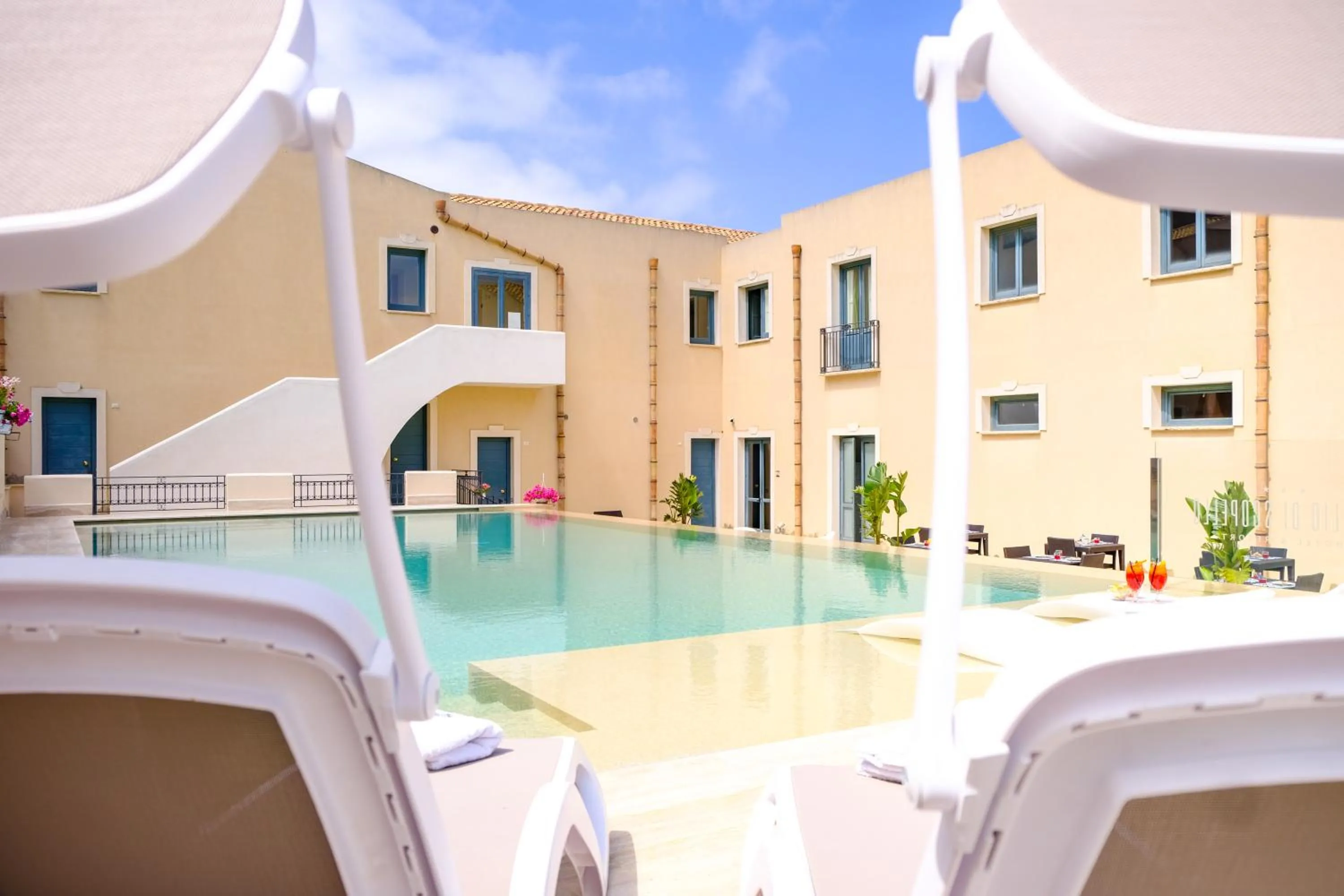 Swimming pool in Hotel Baglio Di Scopello