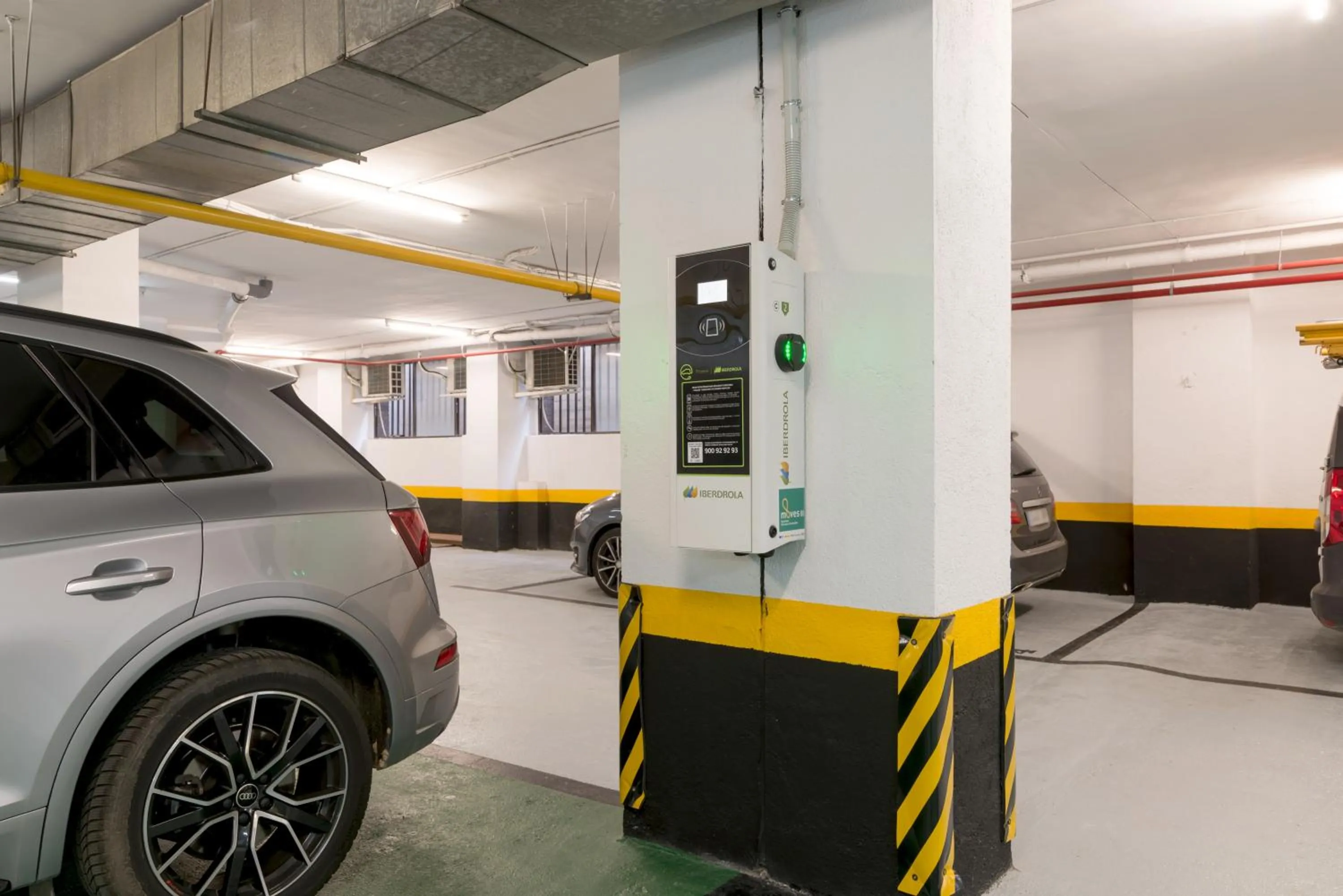 Parking in Roisa Hostal Boutique