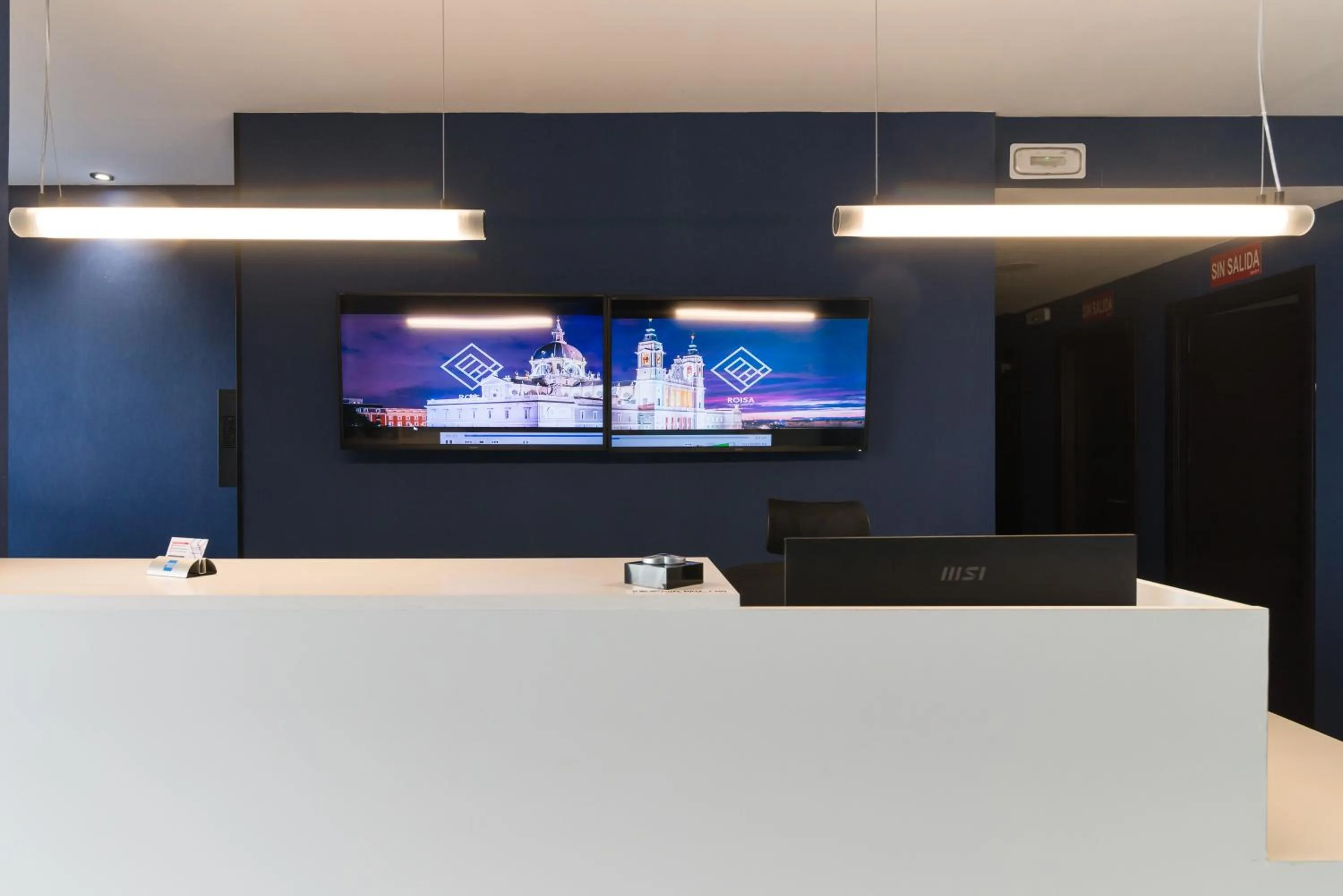 Lobby or reception in Roisa Hostal Boutique