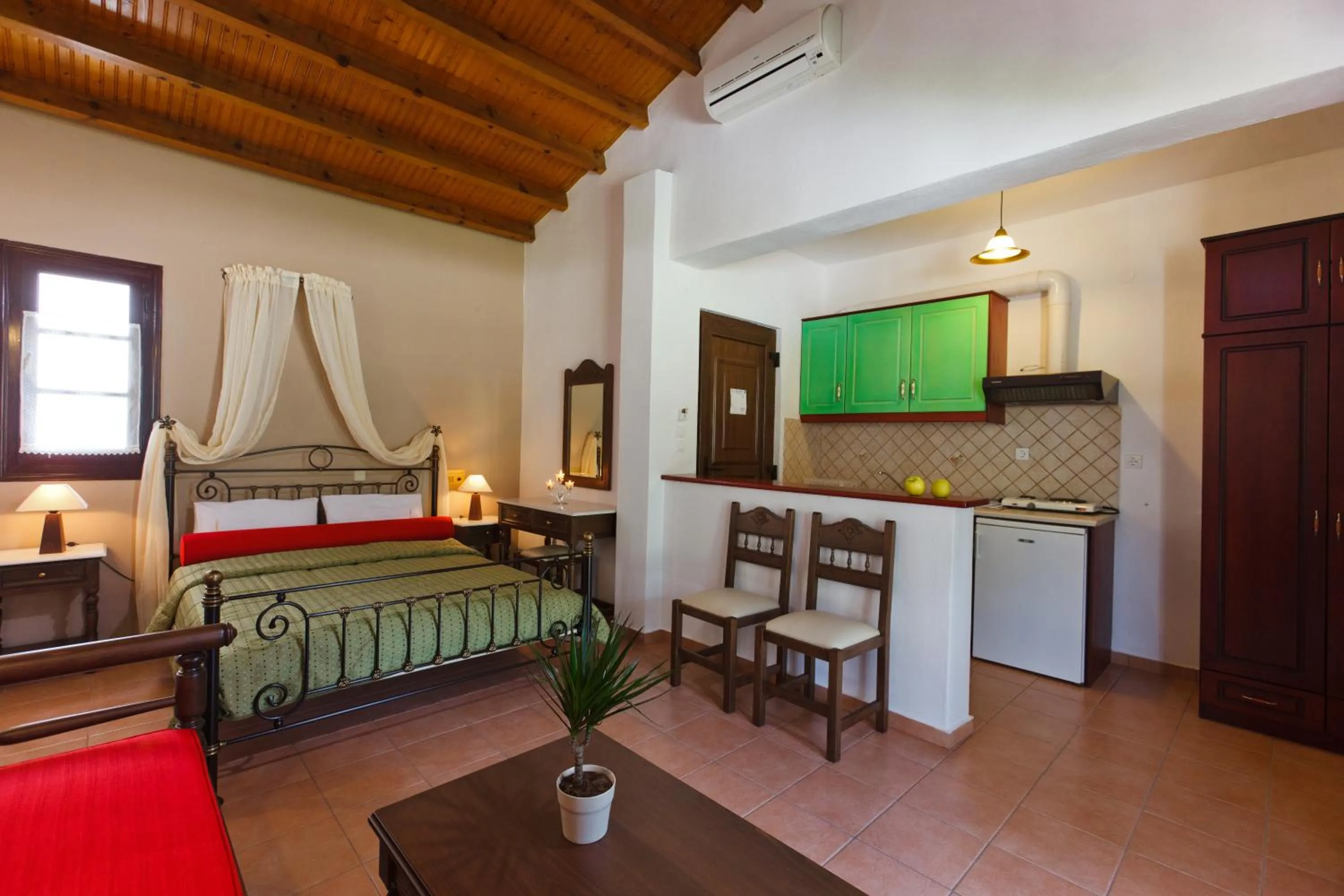 Photo of the whole room, Bed in Hovolo Hotel Apartments