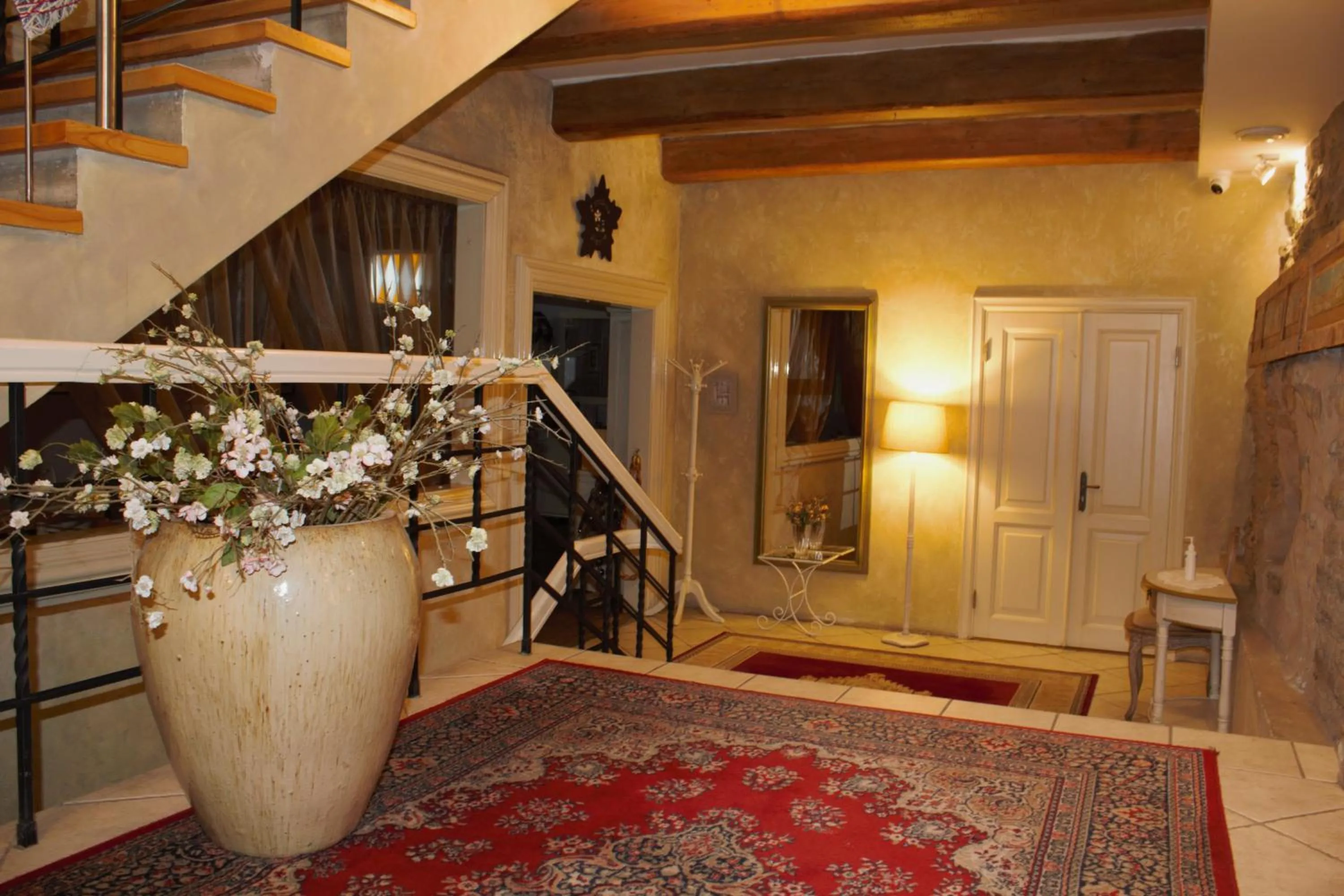 Lobby or reception in Taanilinna Hotell