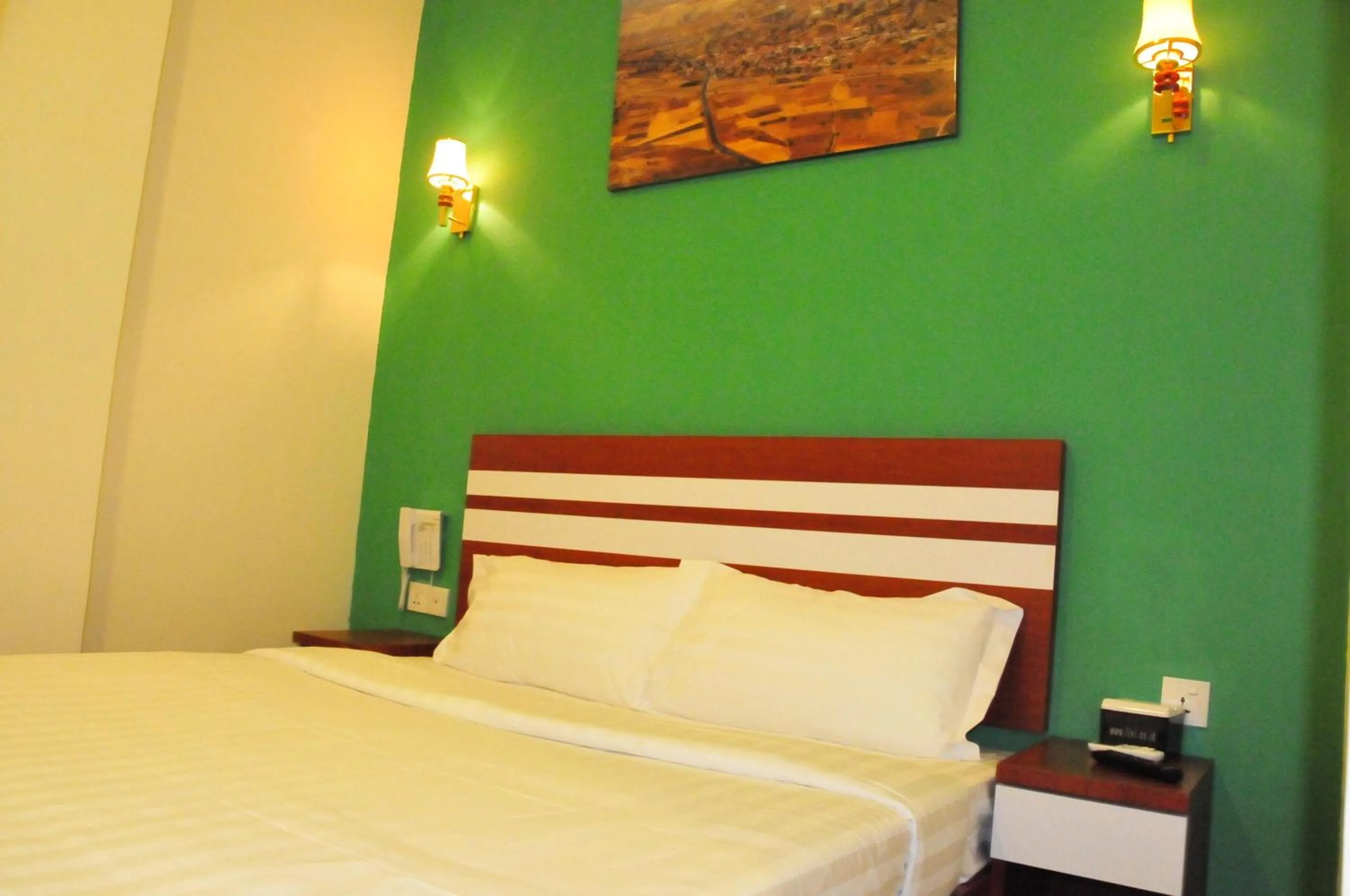 Bed in Venia Hotel Batam - CHSE Certified