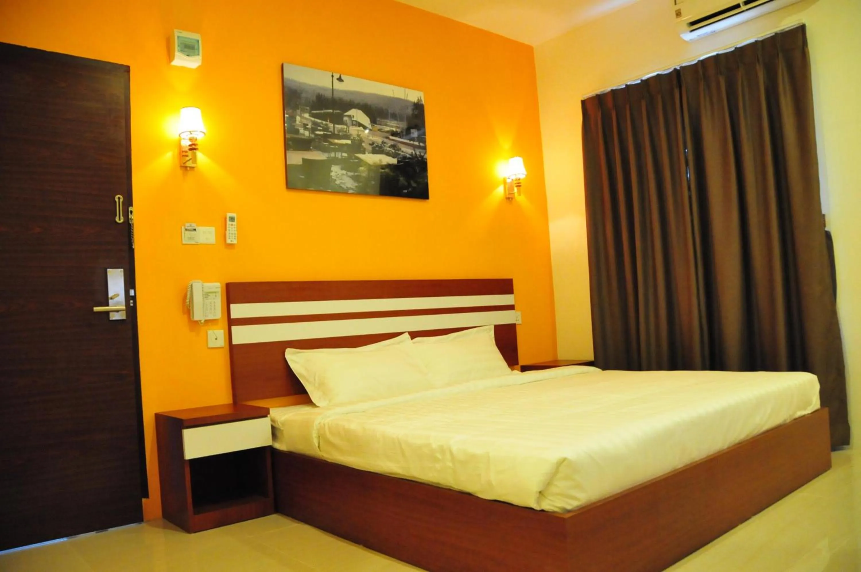 Bed in Venia Hotel Batam - CHSE Certified