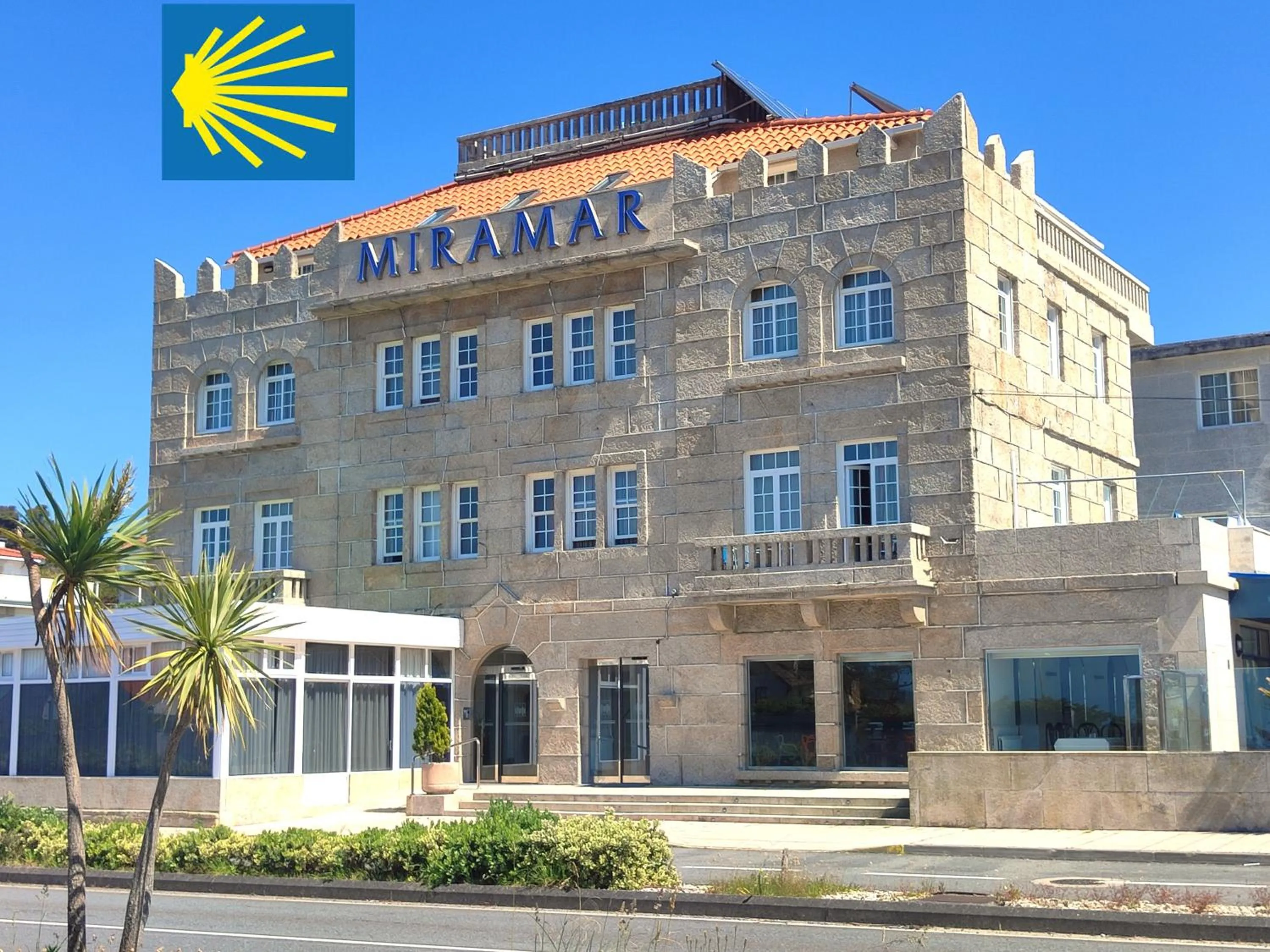 Property building in Hotel Miramar Playa America Nigran