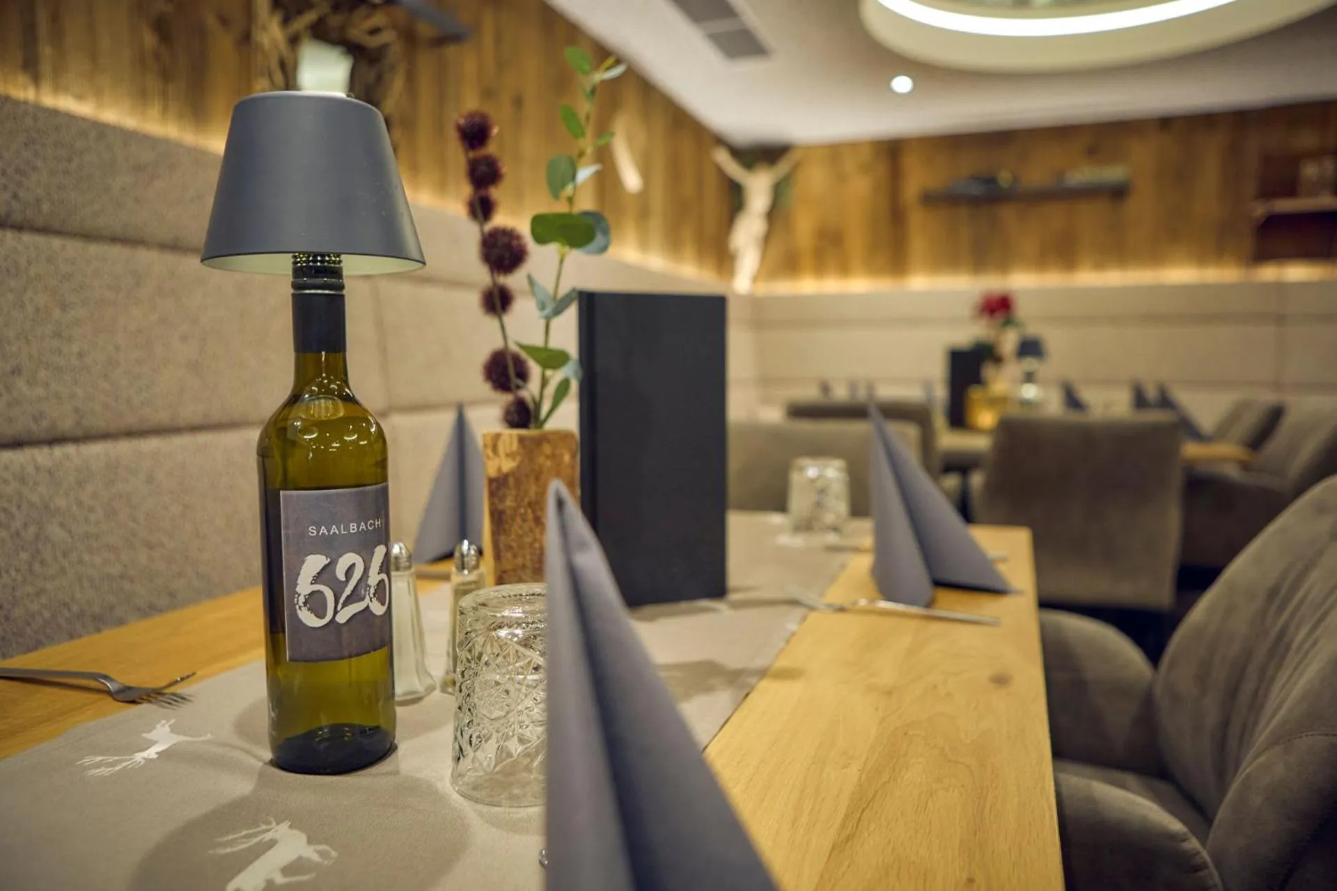 Restaurant/places to eat in Hotel Astrid - Ski In - Ski Out