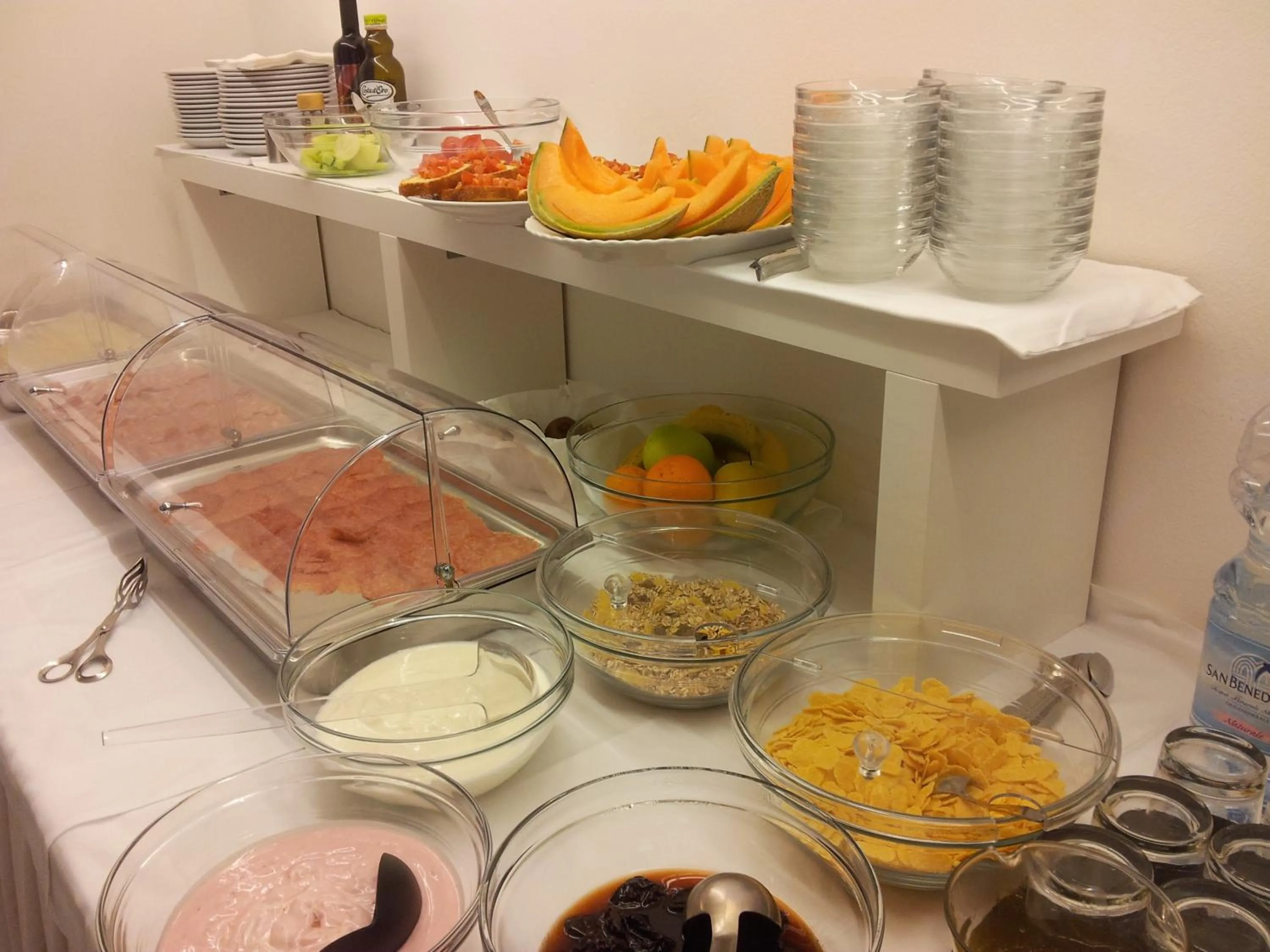 Food in Hotel Moreri