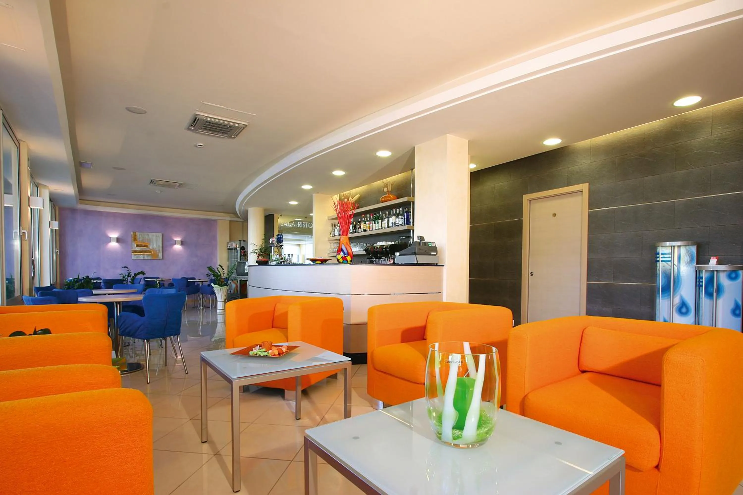 Lounge or bar in Hotel Bologna