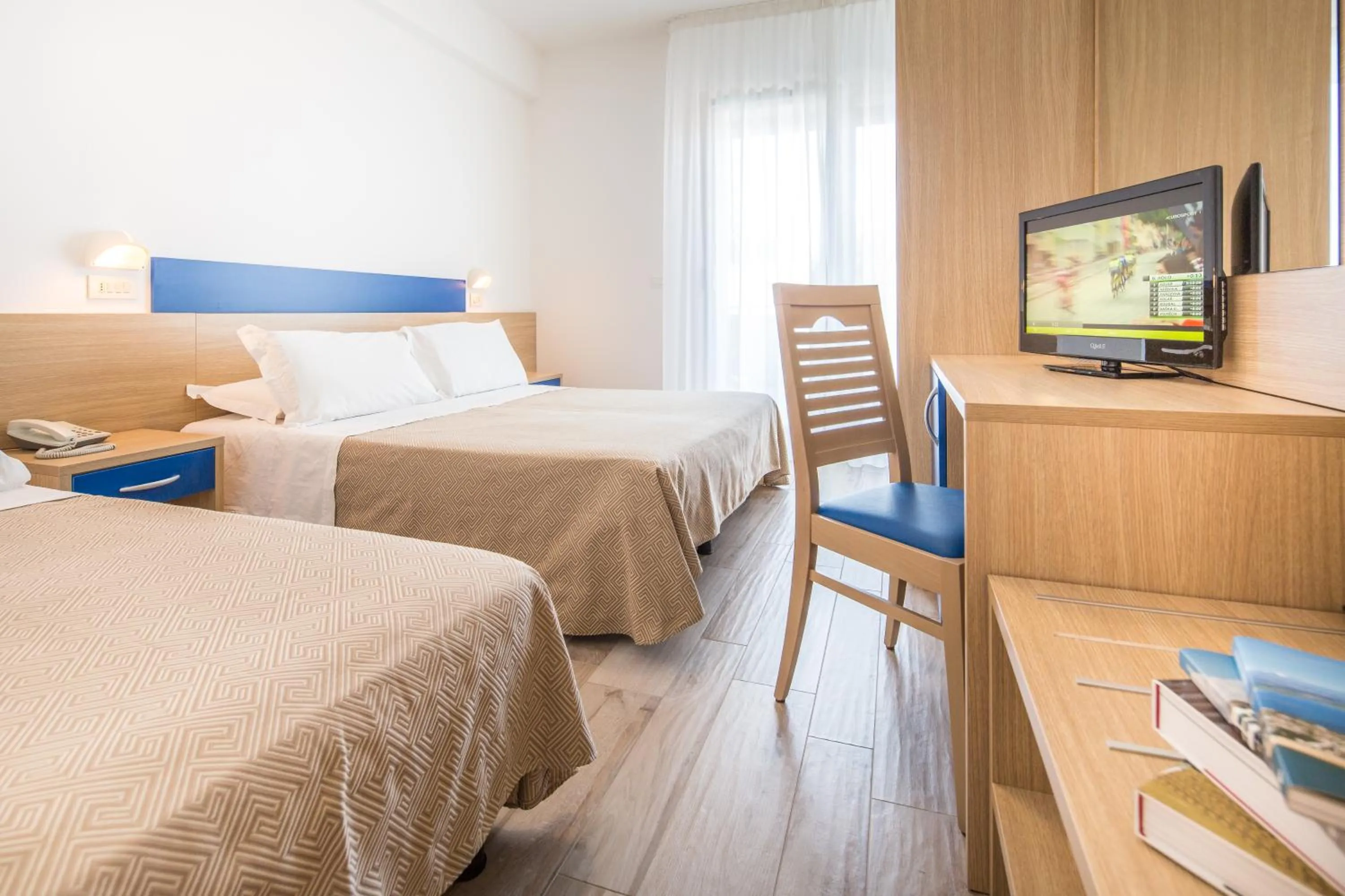 Photo of the whole room, Bed in Hotel Bologna