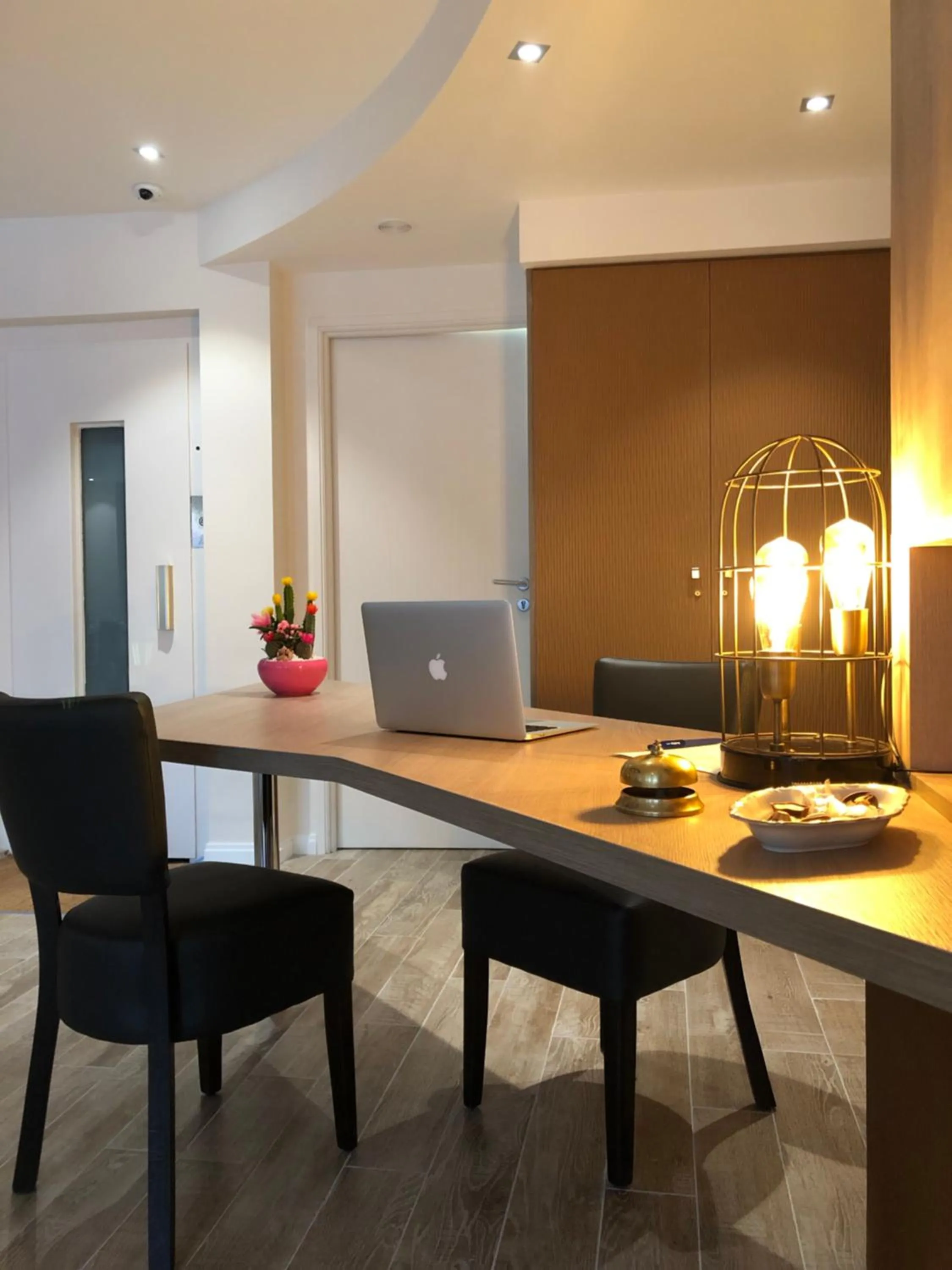 Lobby or reception in Hotel Courbet