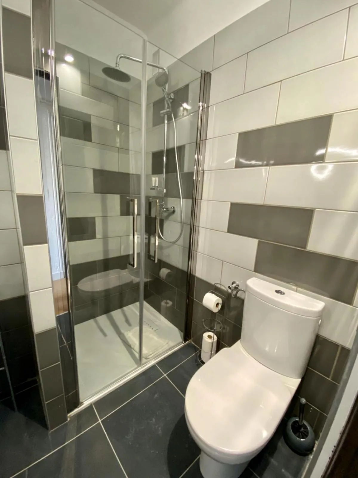 Bathroom in Hotel Courbet