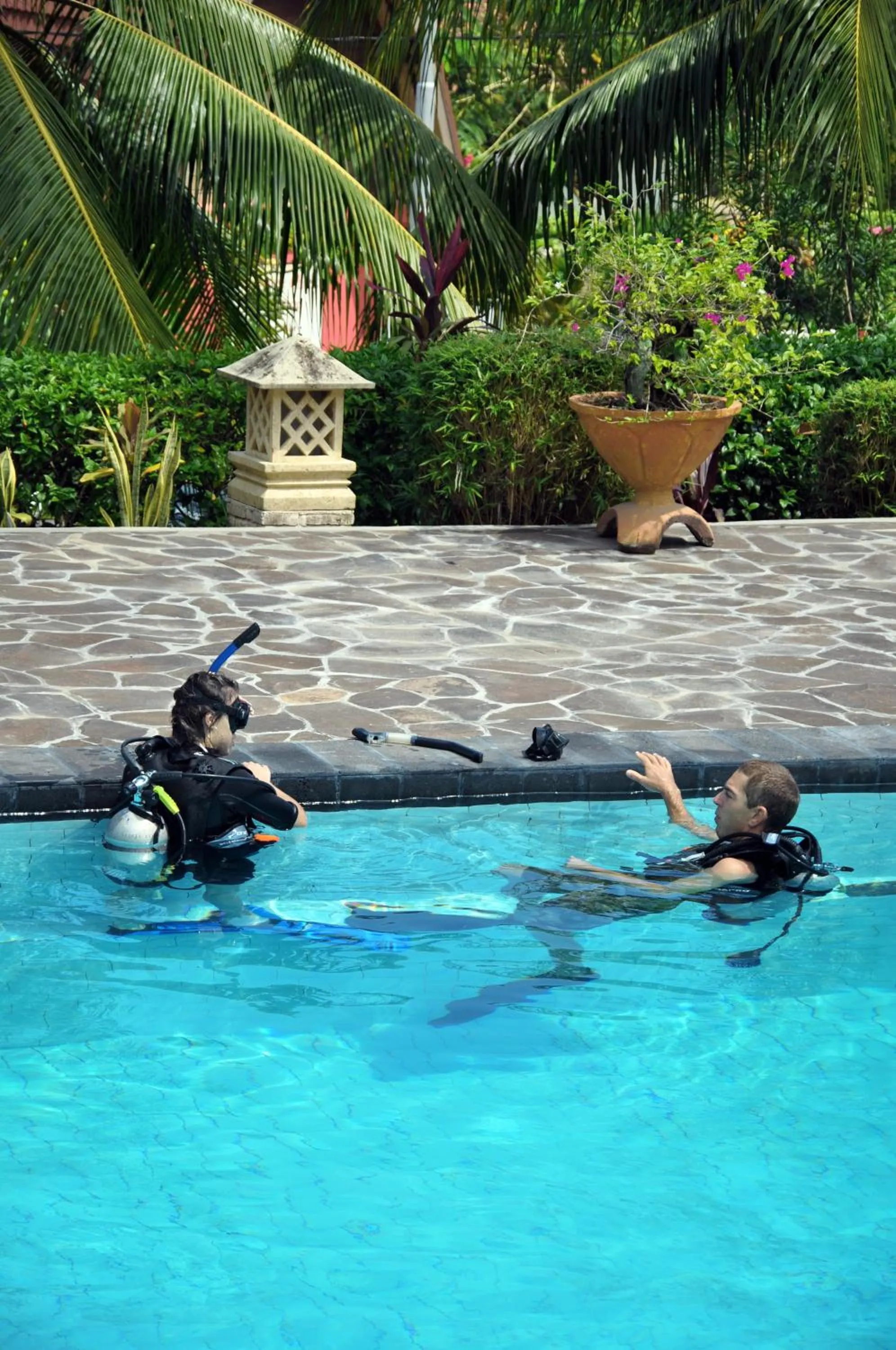Swimming pool in Puri Bunga Beach Cottages