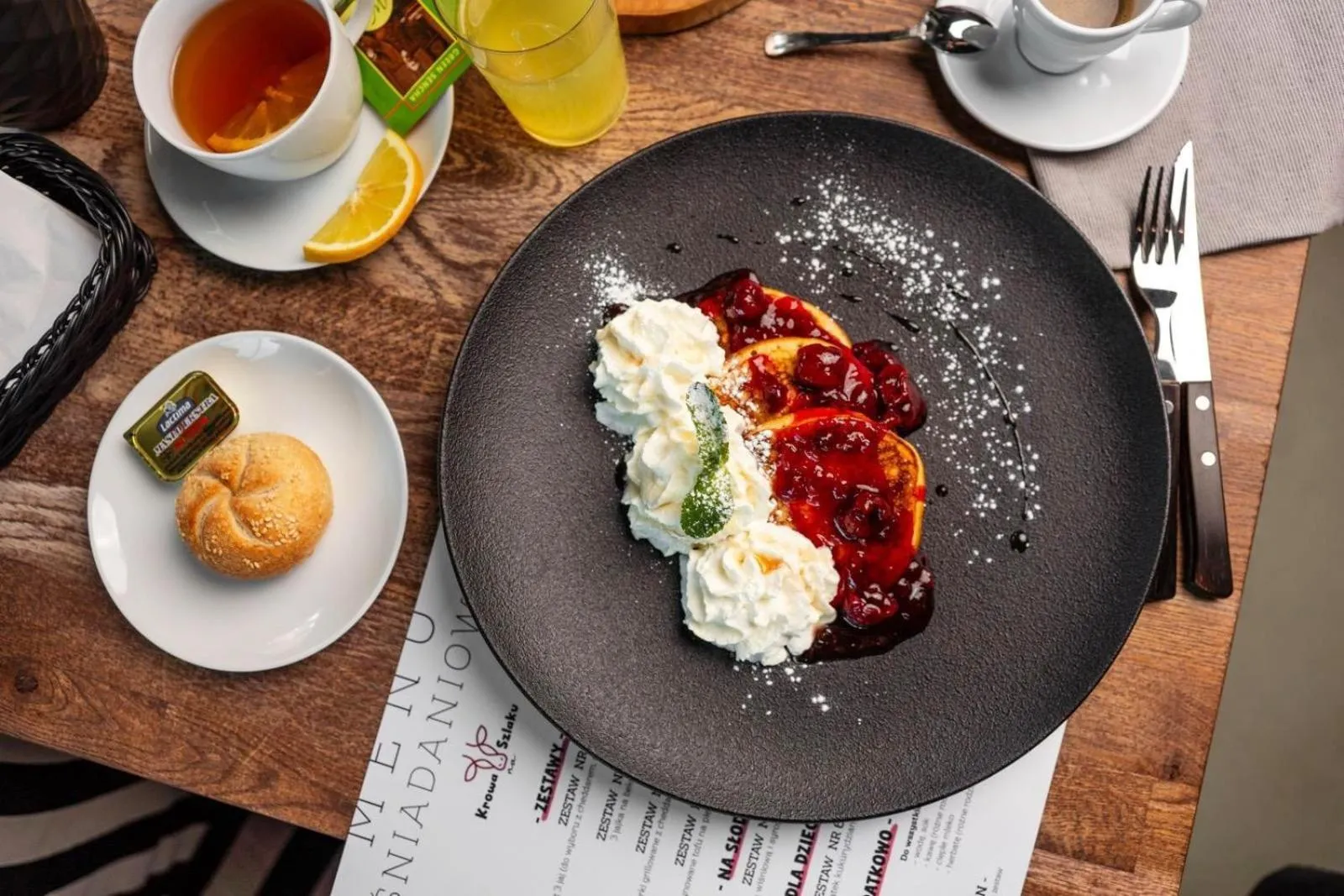 Restaurant/places to eat in Turnau City Aparthotel