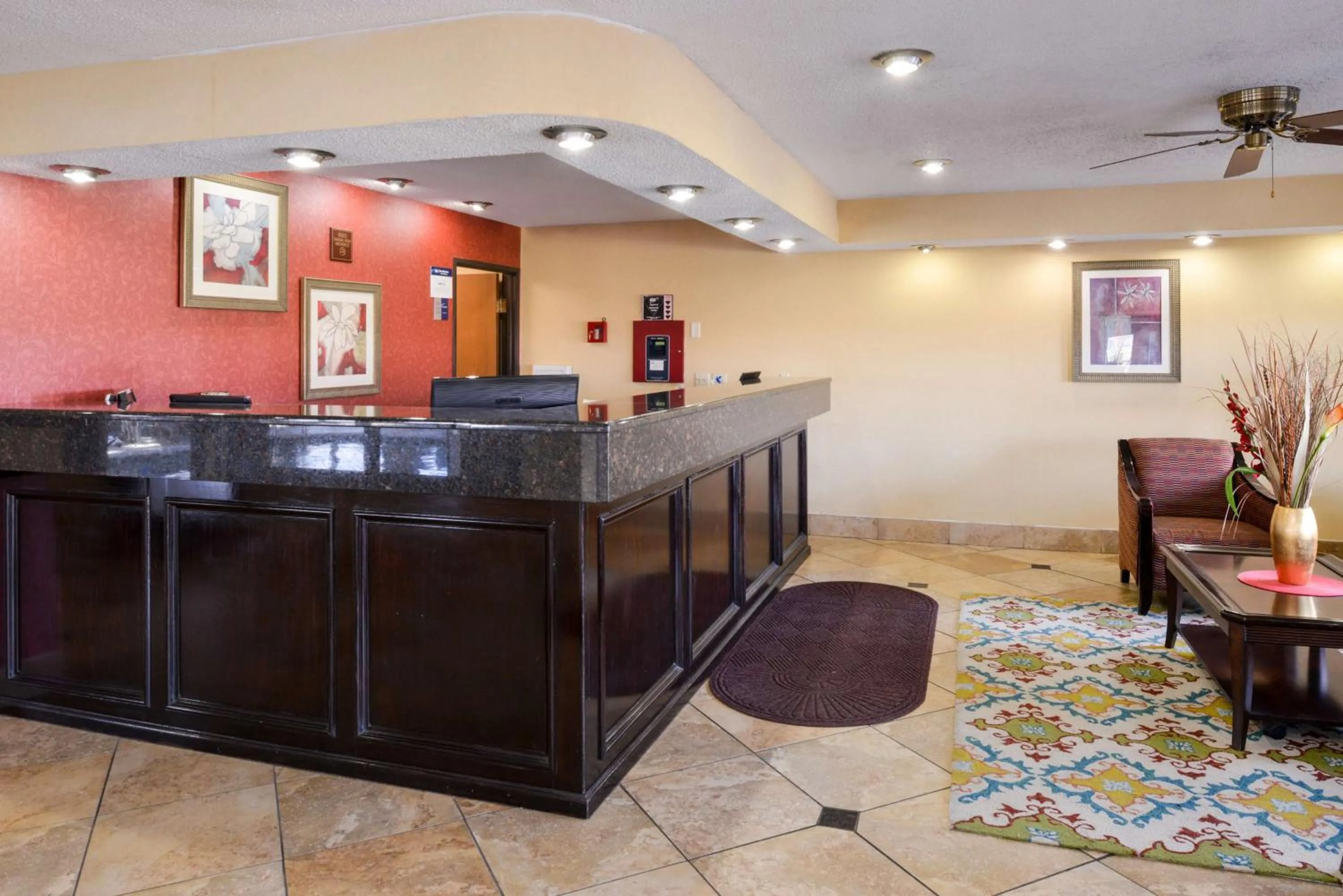 Lobby or reception in Best Western Canal Winchester Inn-Columbus South East