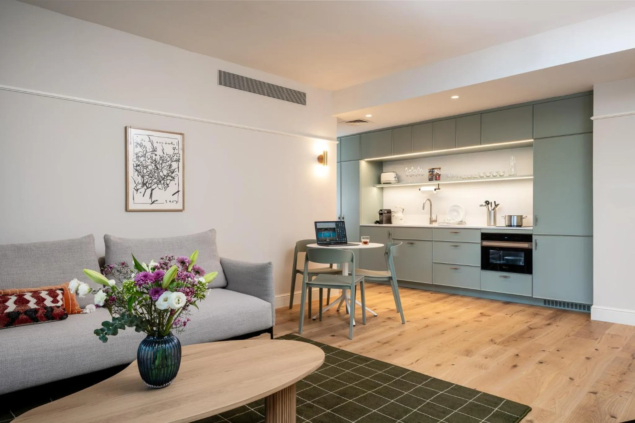 Kitchen or kitchenette in master Mazeh