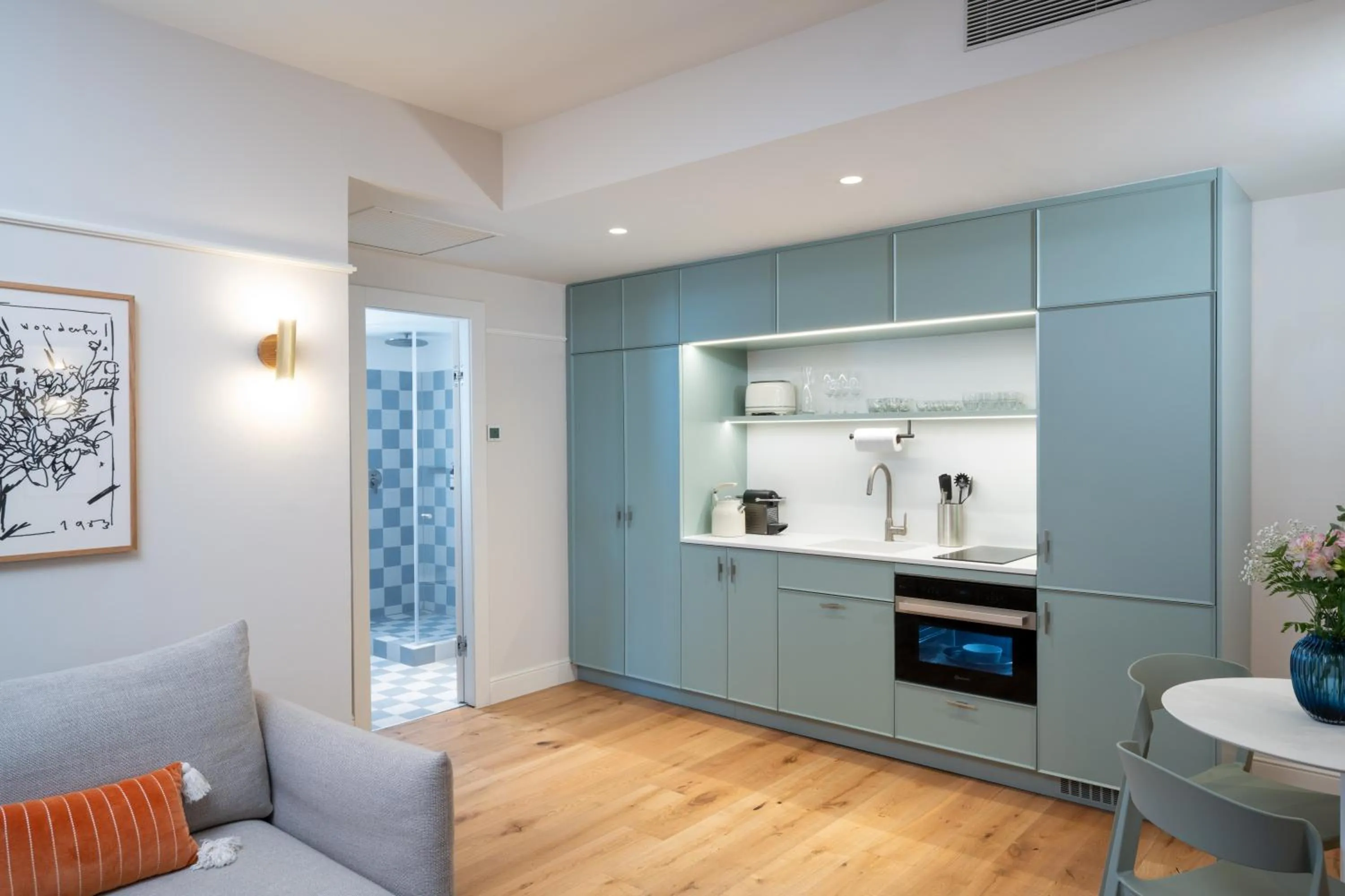 Bathroom in master Mazeh