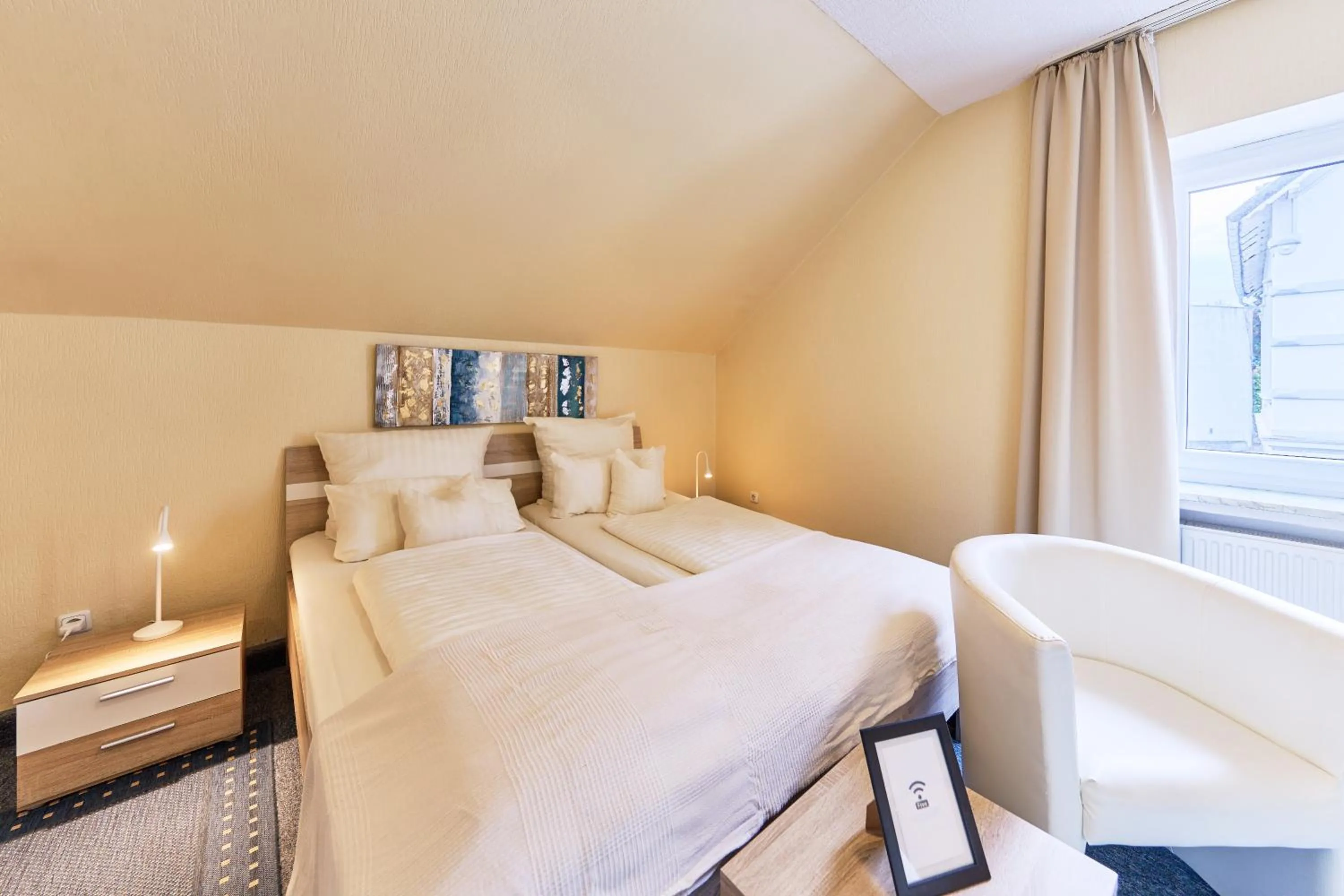 Inner courtyard view, Bed in arador CITY Hotel