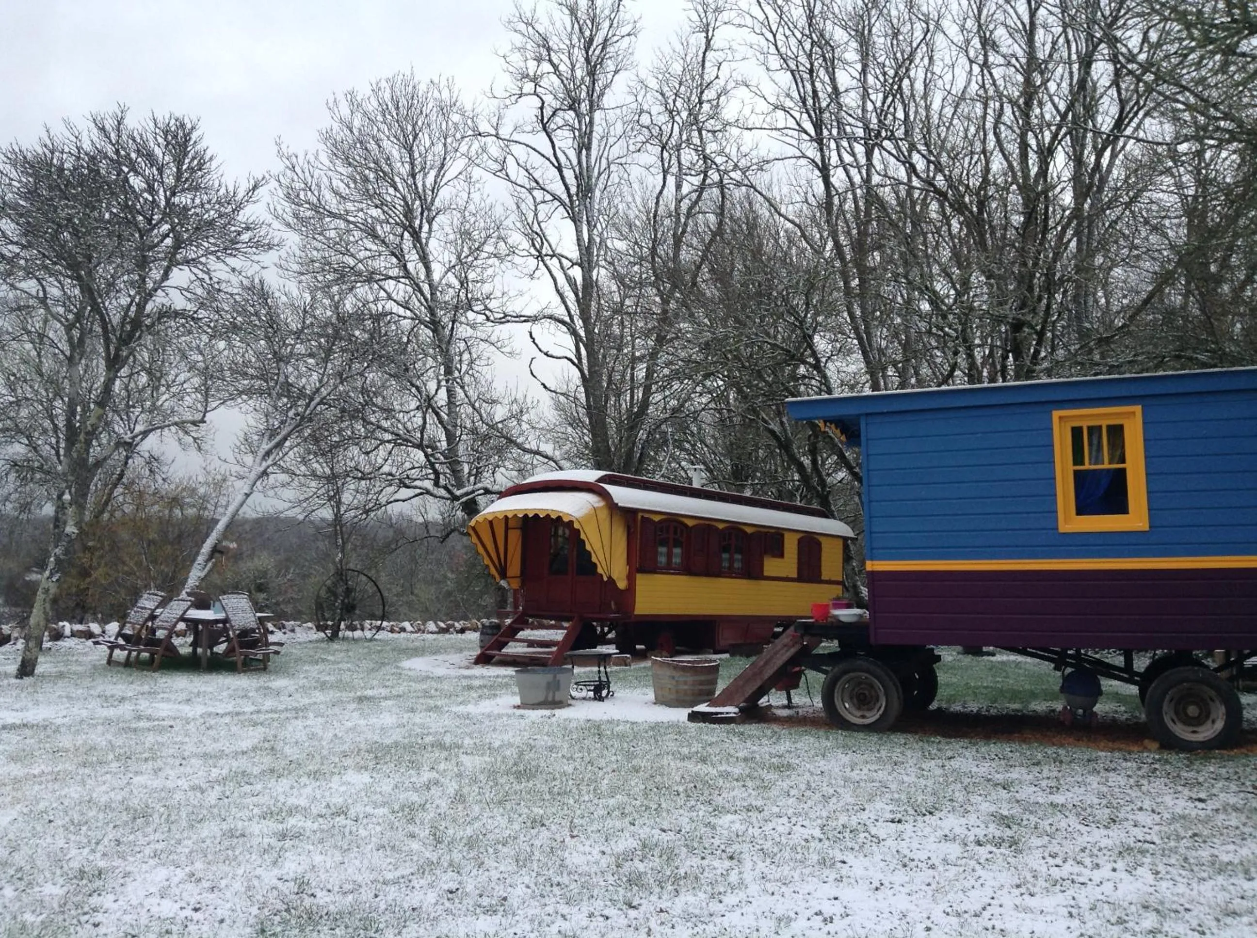 Winter in les roulottes du LOT