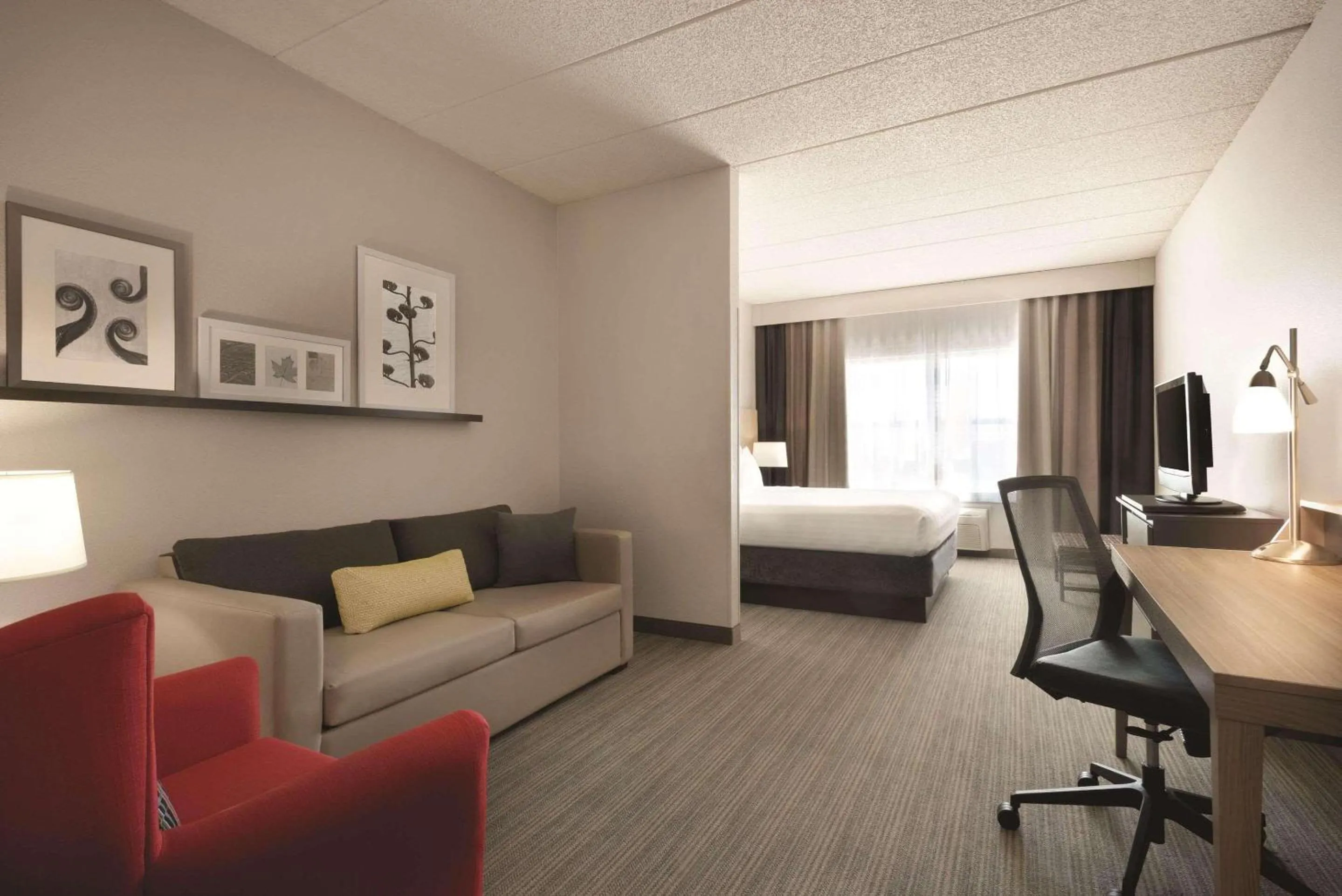 Bedroom in Country Inn & Suites by Radisson, Shoreview-Mounds View, MN