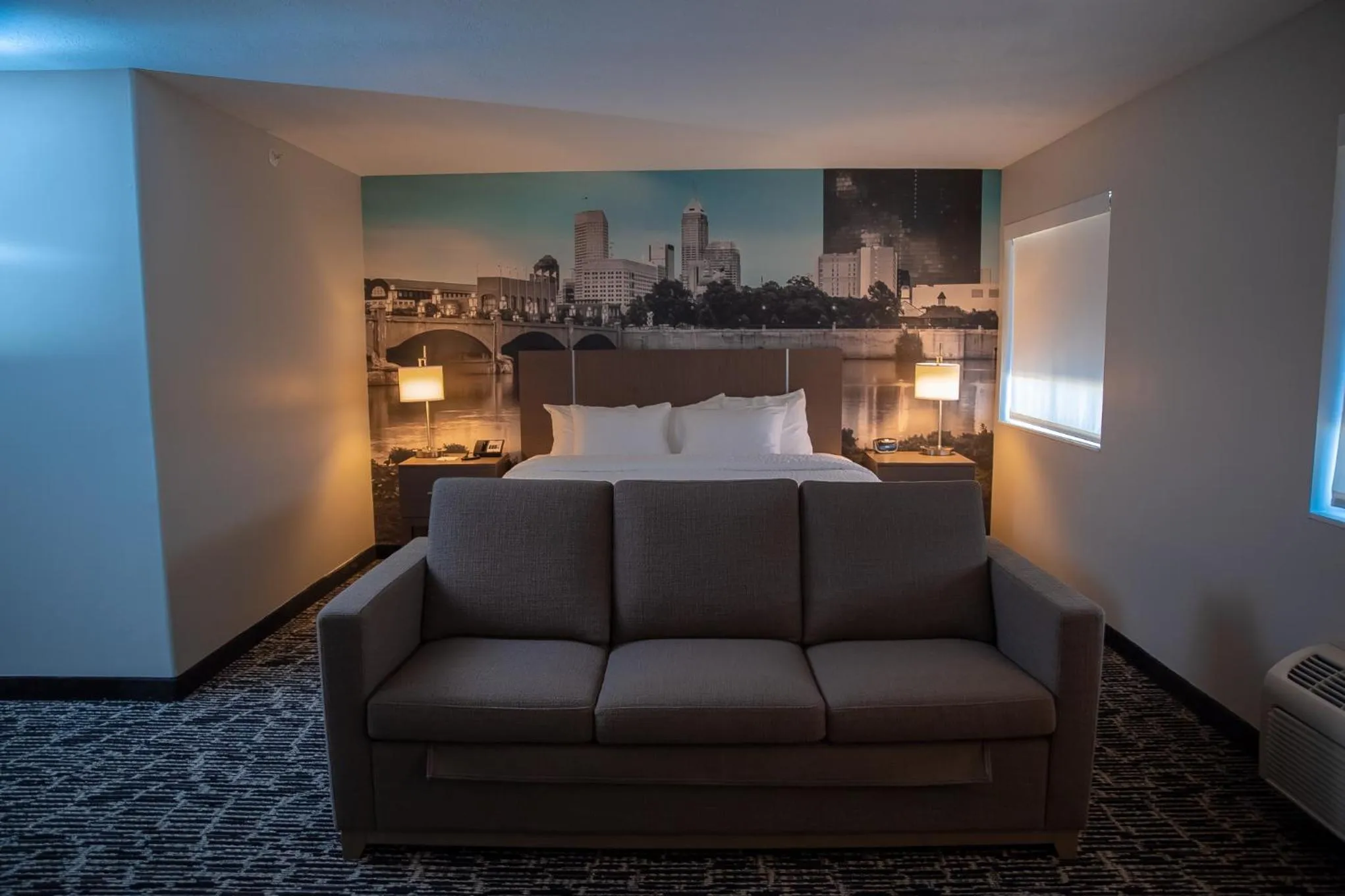 Bed in Clarion Pointe Indianapolis Airport