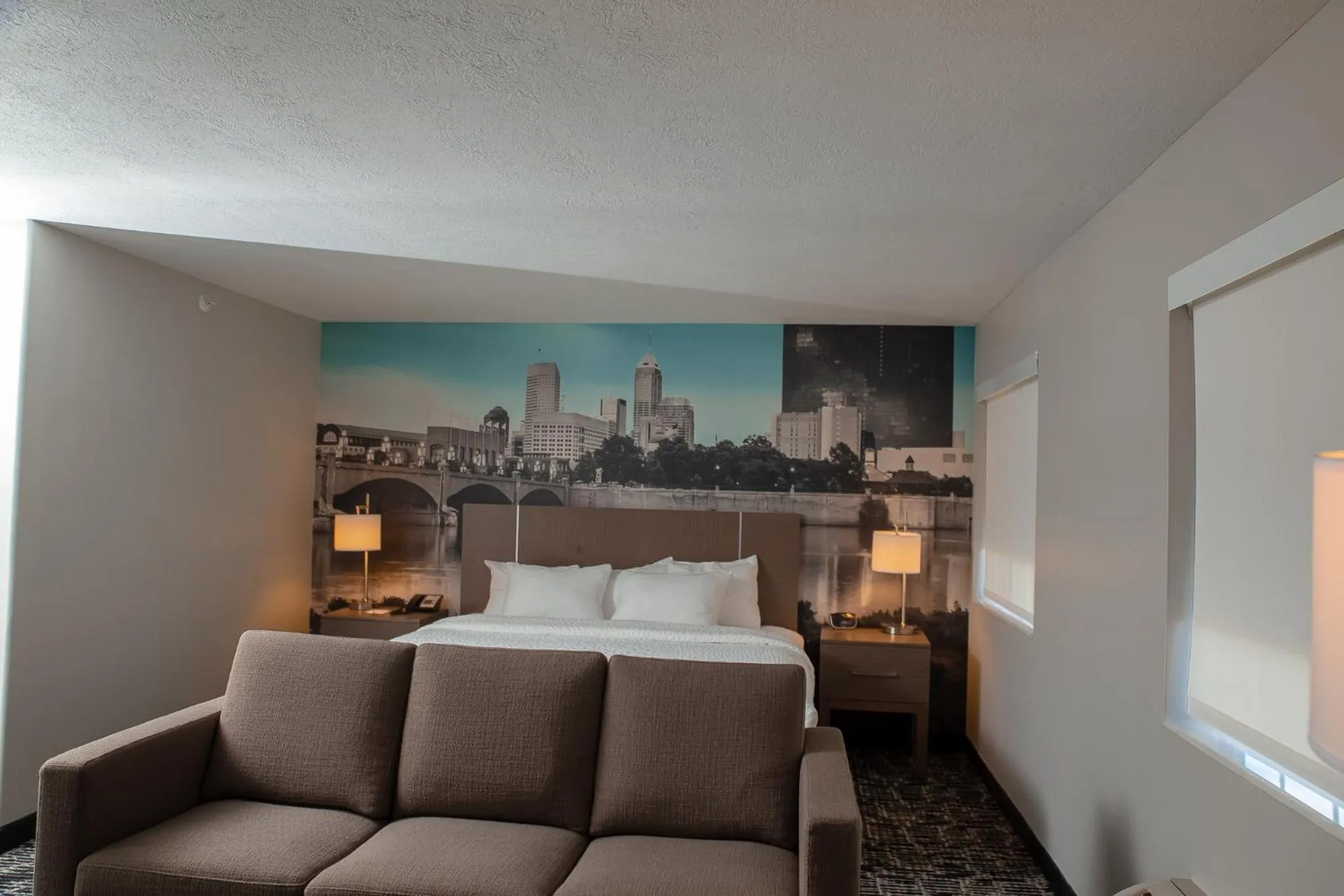 Living room, Bed in Clarion Pointe Indianapolis Airport