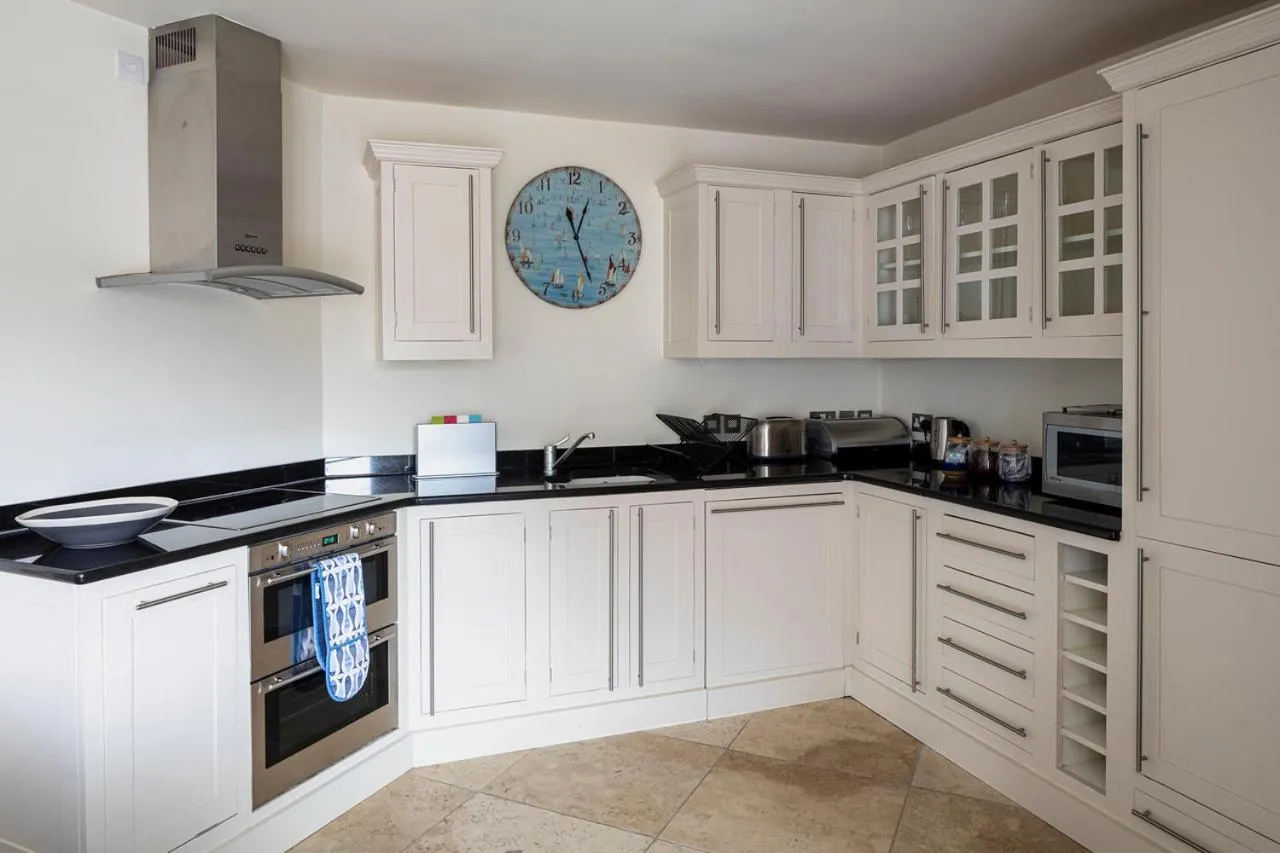 Coffee/tea facilities in South Sands Hotel