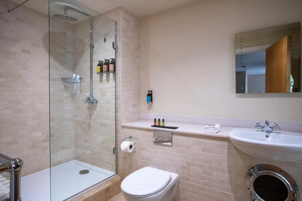 Shower in South Sands Hotel