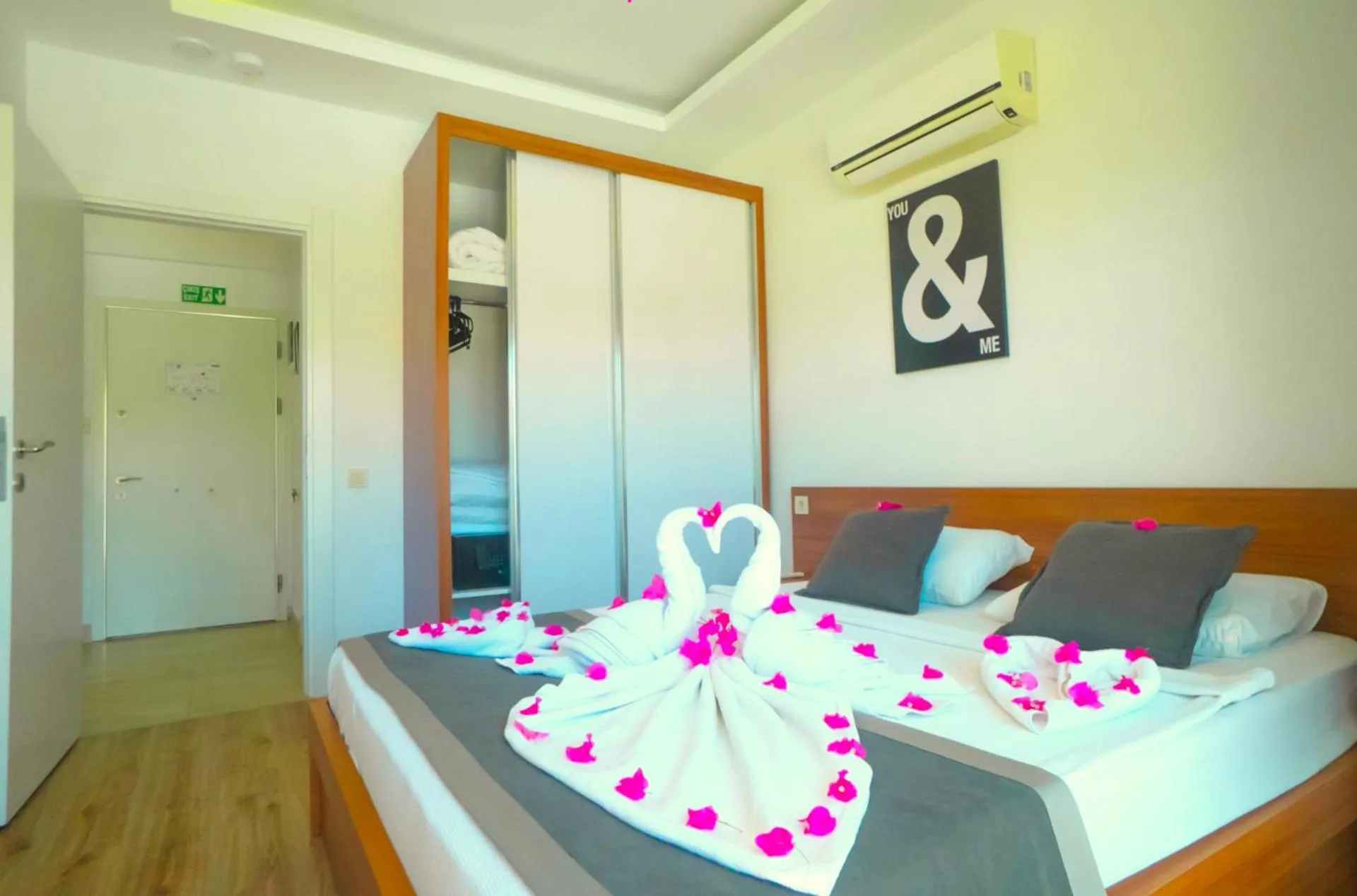 Bedroom, Bed in Sweet Home Kemer Apartments