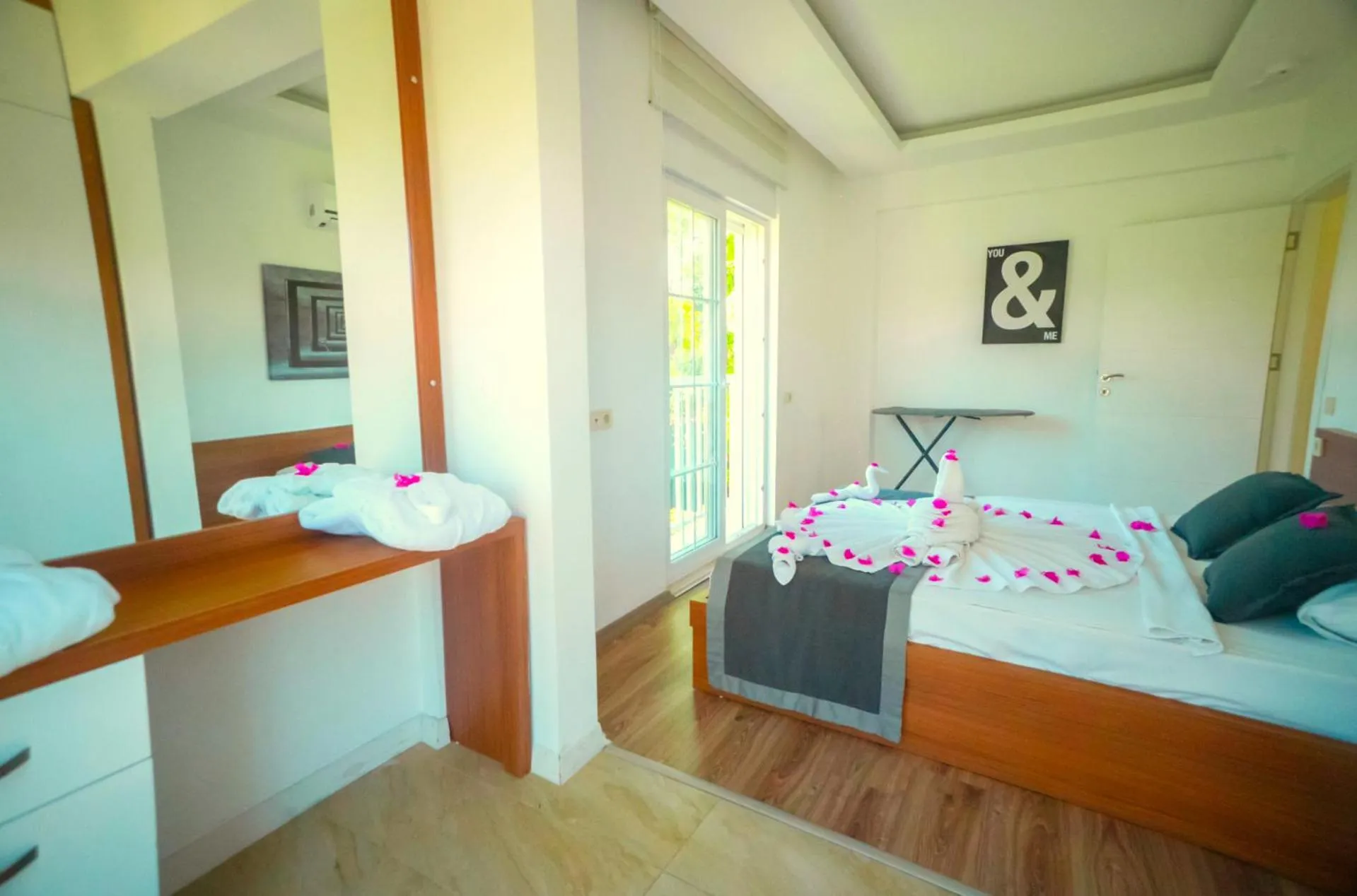 Bedroom, Bed in Sweet Home Kemer Apartments