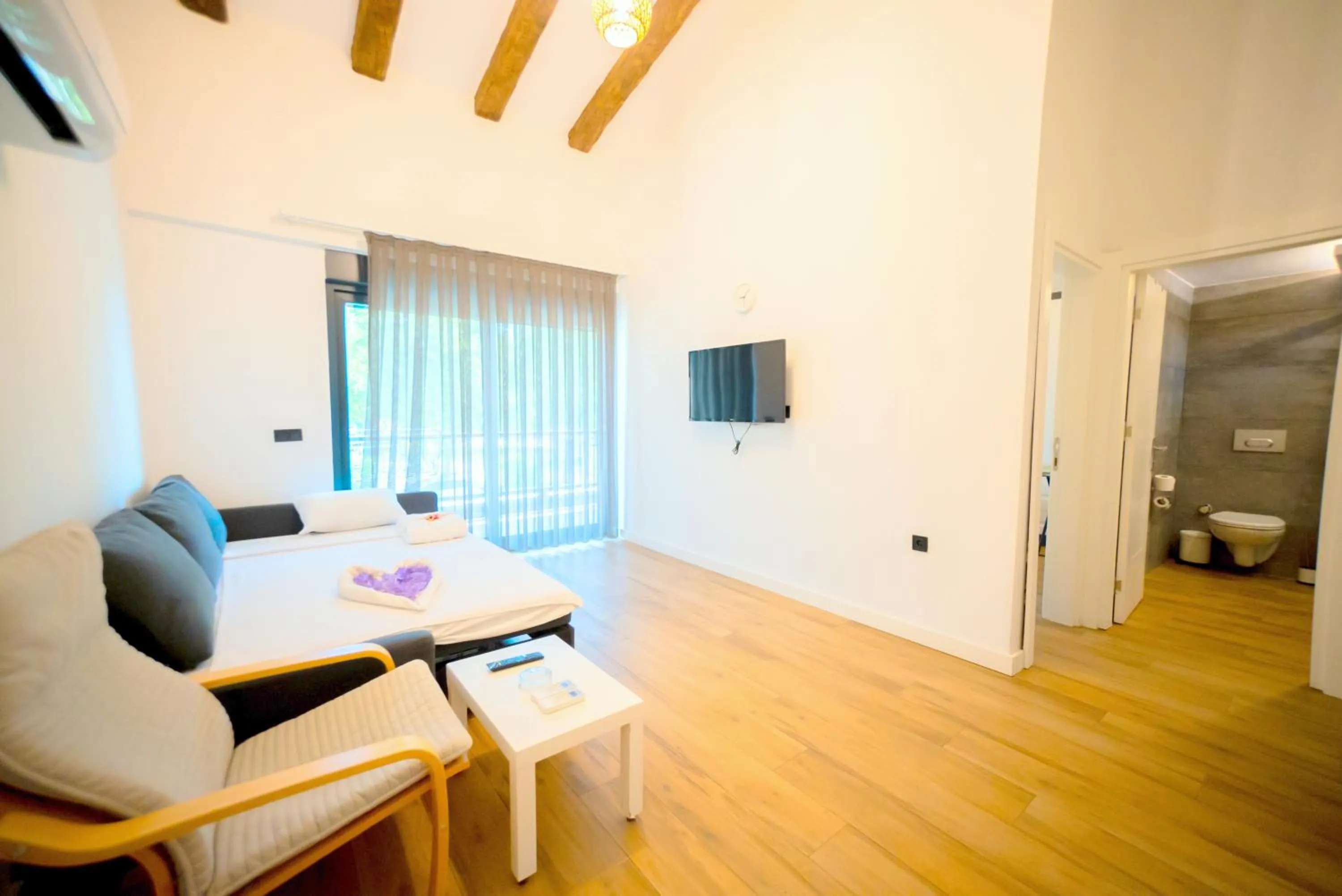 TV and multimedia in Sweet Home Kemer Apartments