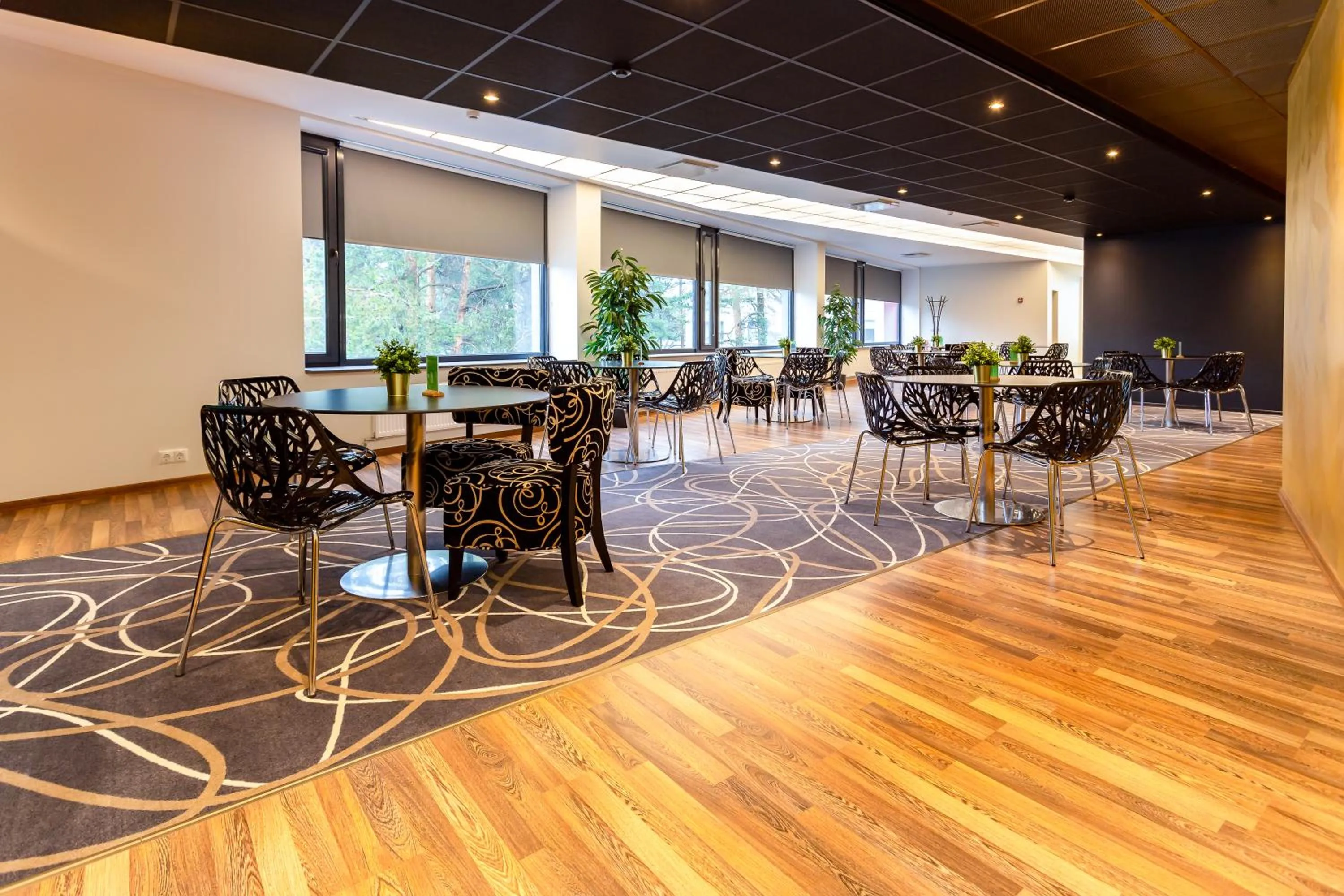 Restaurant/places to eat in Hotel Dzingel