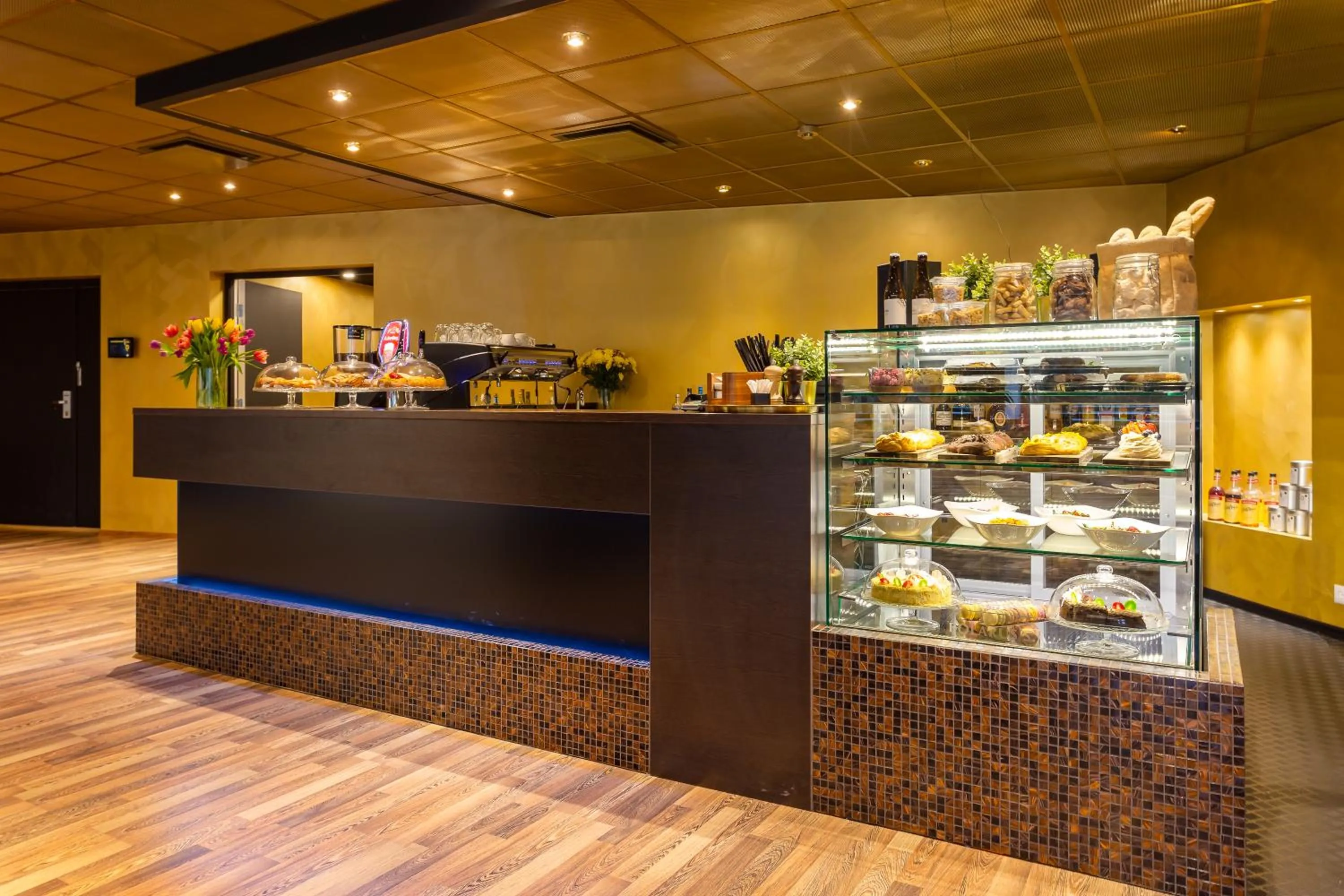 Food and drinks in Hotel Dzingel