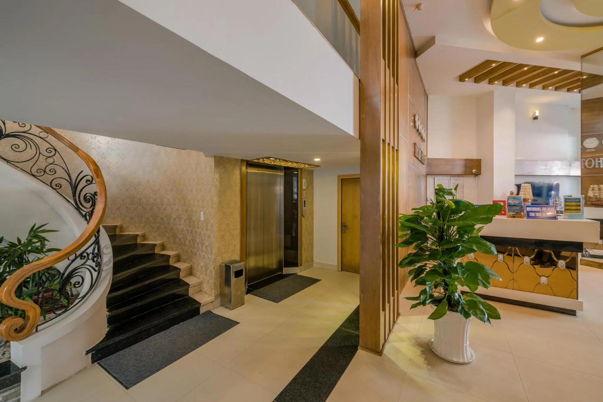 Nipola Hotel - Chợ Đêm Dương Đông Phú Quốc