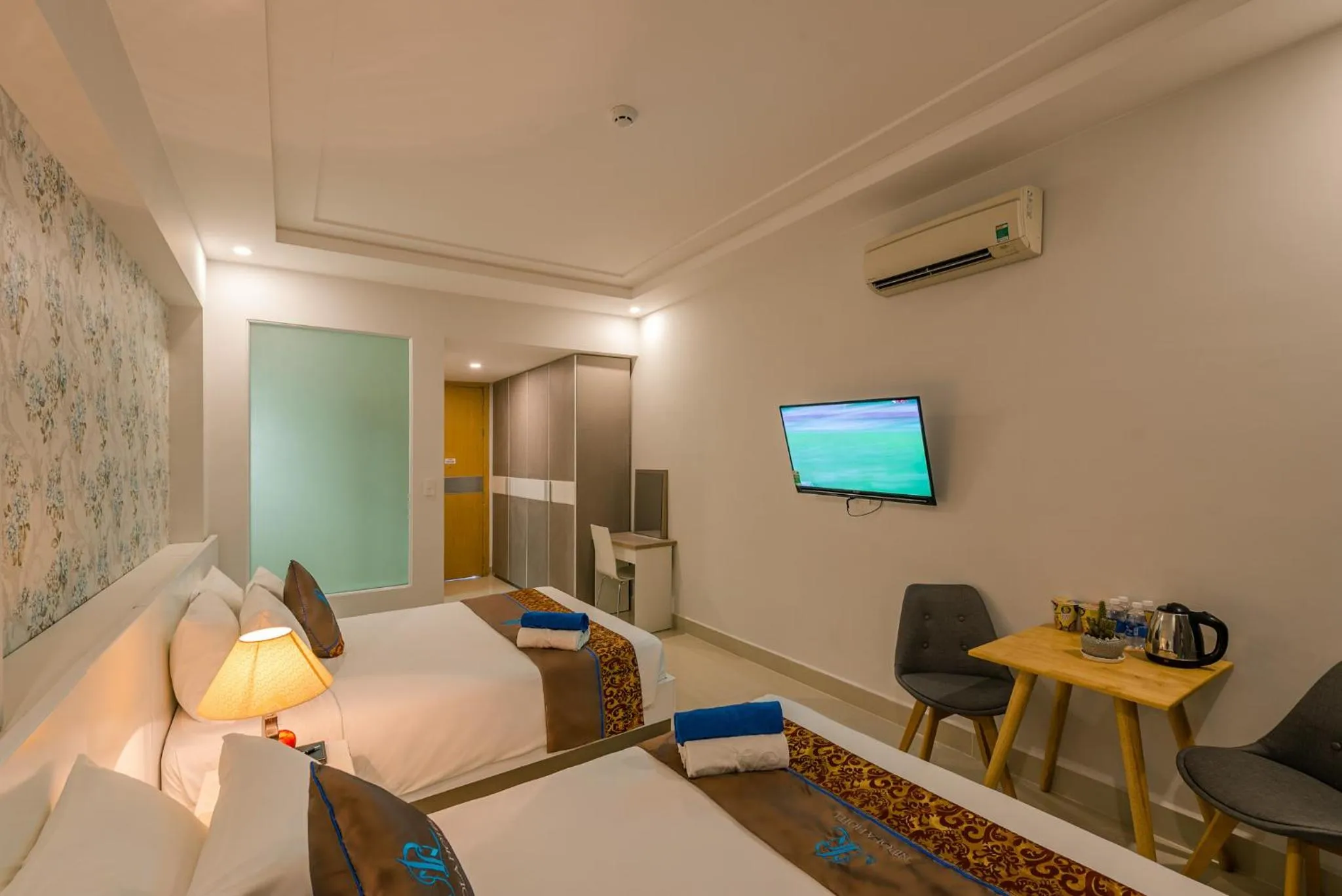 Bed in Nipola Hotel - Chợ Đêm Dương Đông Phú Quốc