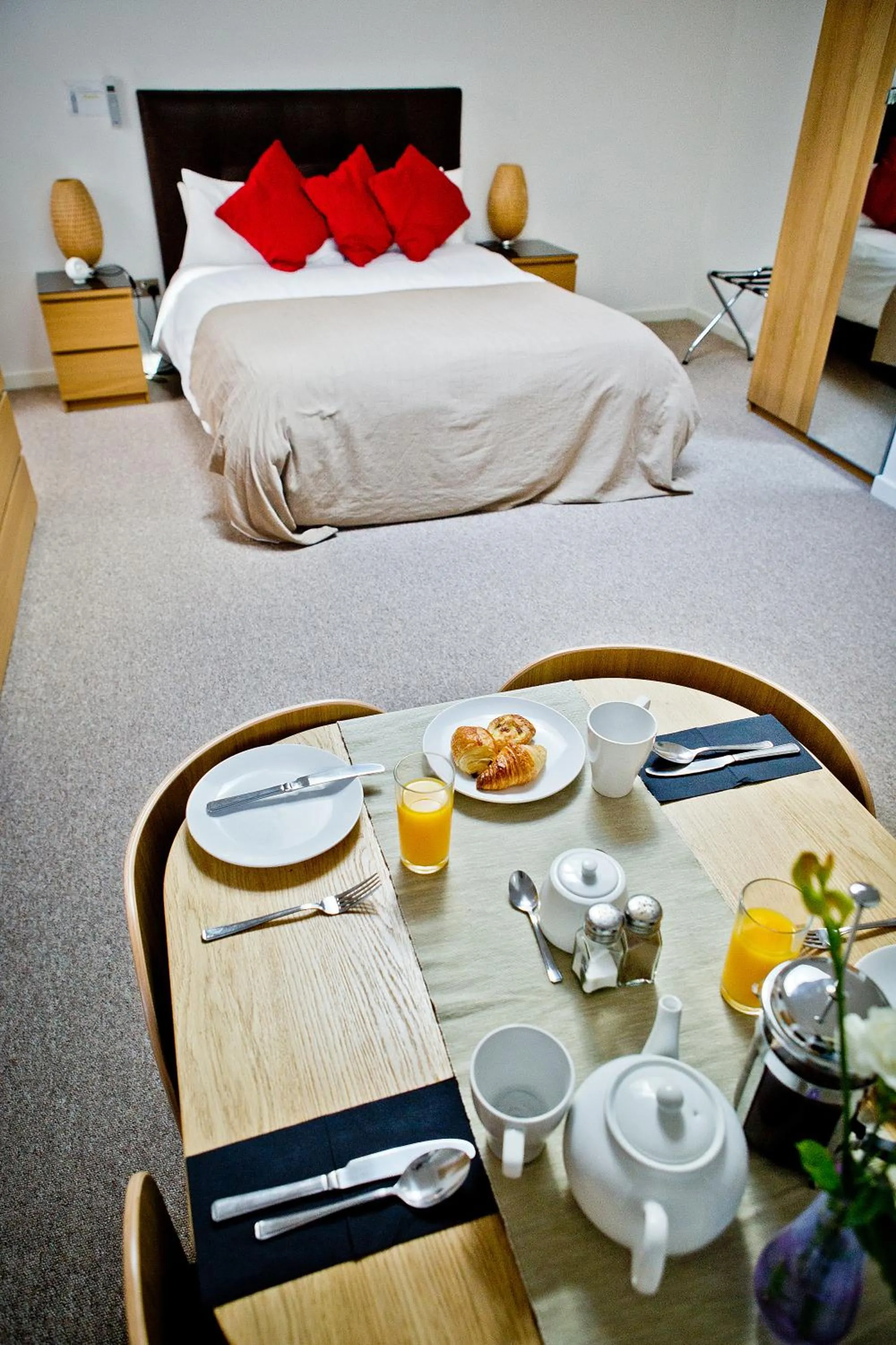 Photo of the whole room, Bed in The Cedars