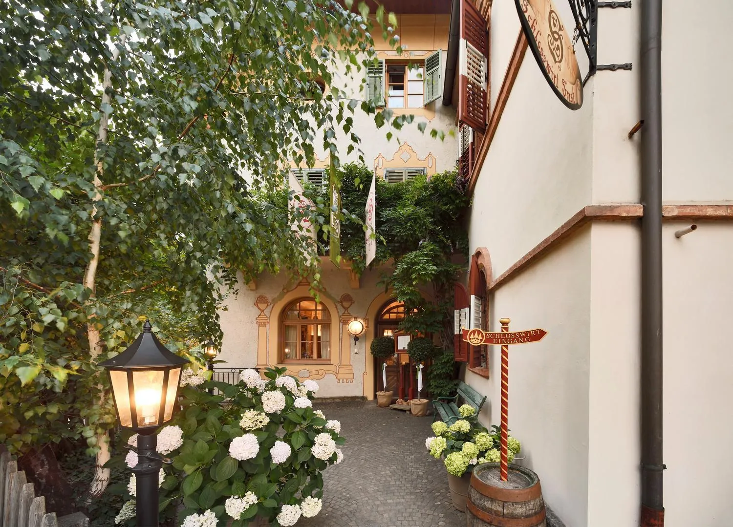 Property building in Schlosswirt Forst