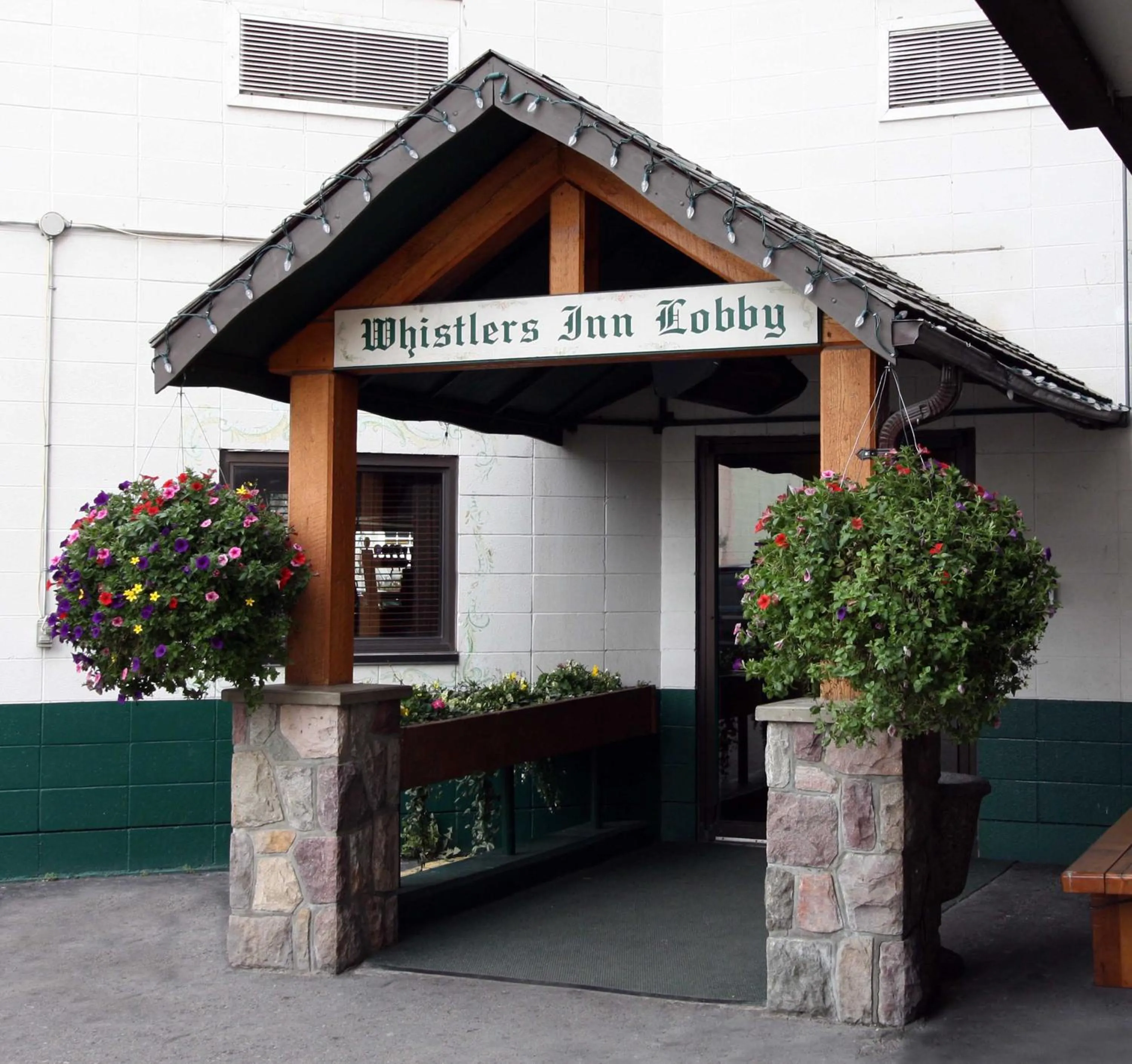 Facade/entrance in Whistler's Inn