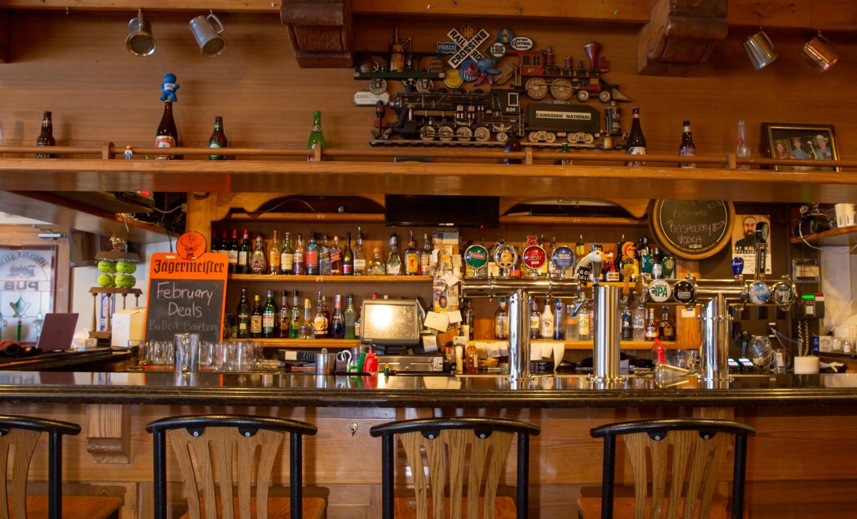 Lounge or bar in Whistler's Inn