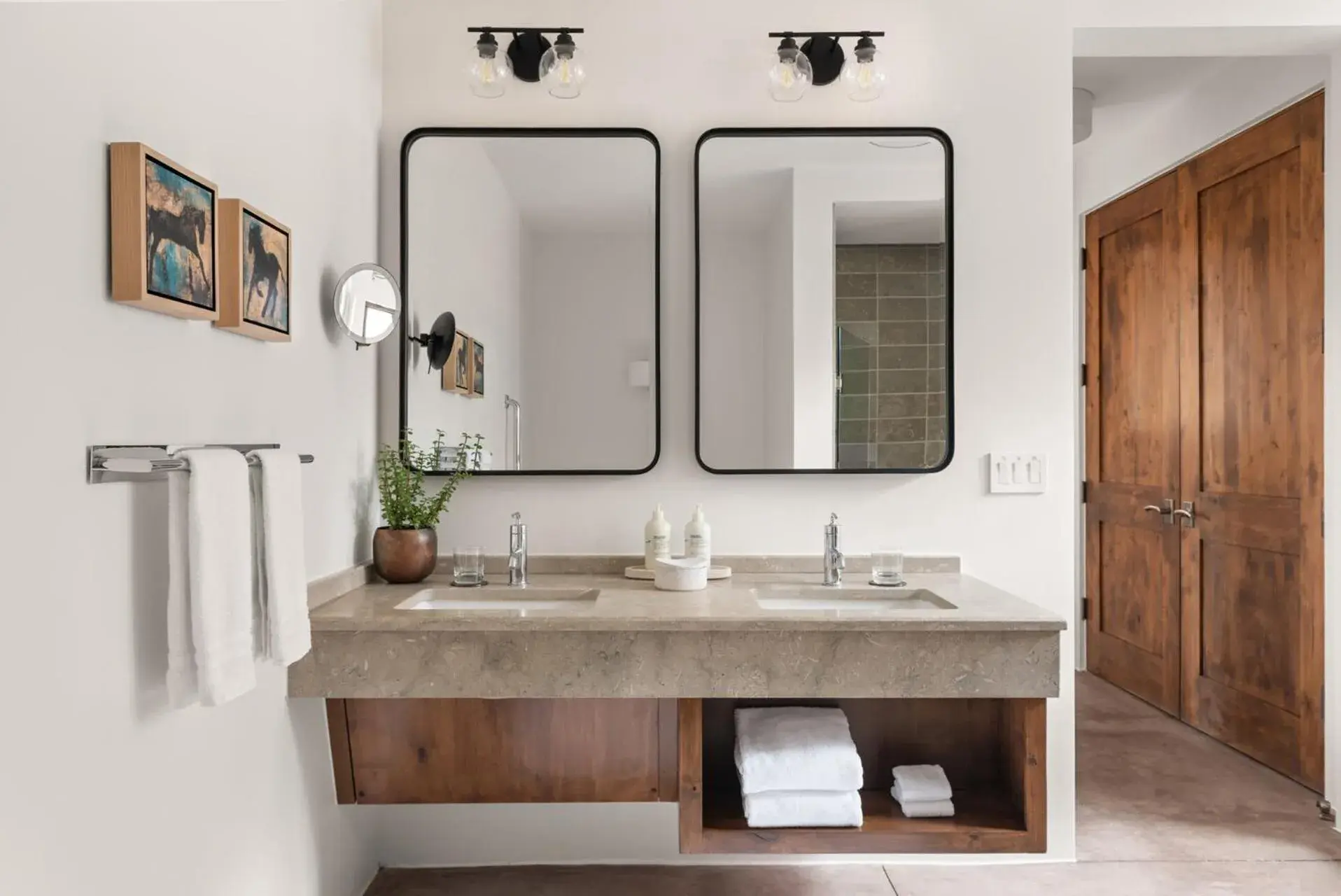 Deluxe Two Queen Casita - Disability Access in Four Seasons Resort Rancho Encantado Santa Fe Deluxe Two Queen Casita - Disability Access in Four Seasons Resort Rancho Encantado Santa Fe