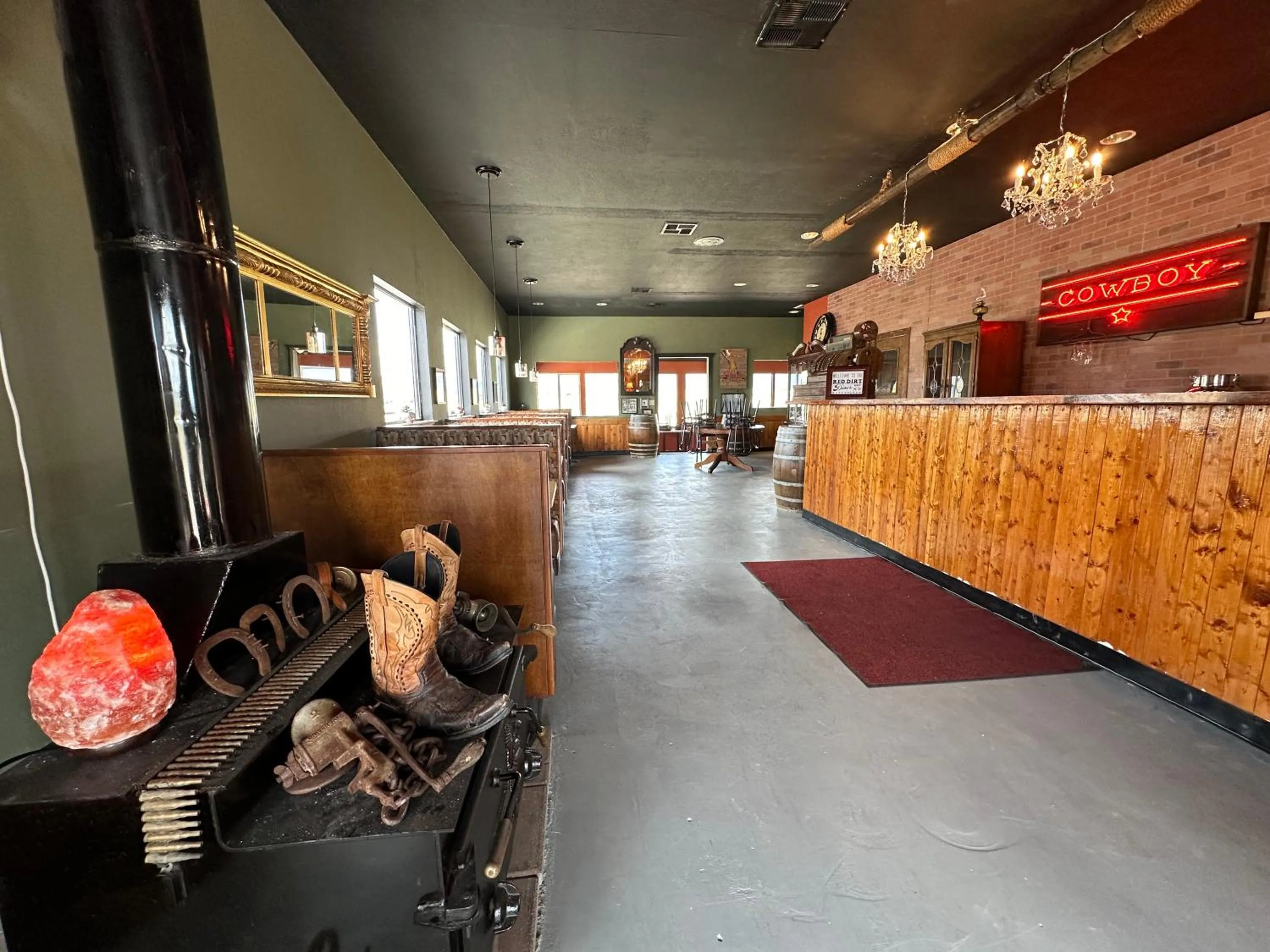 Restaurant/places to eat in The Riverside Ranch Motel and RV Park Southern Utah