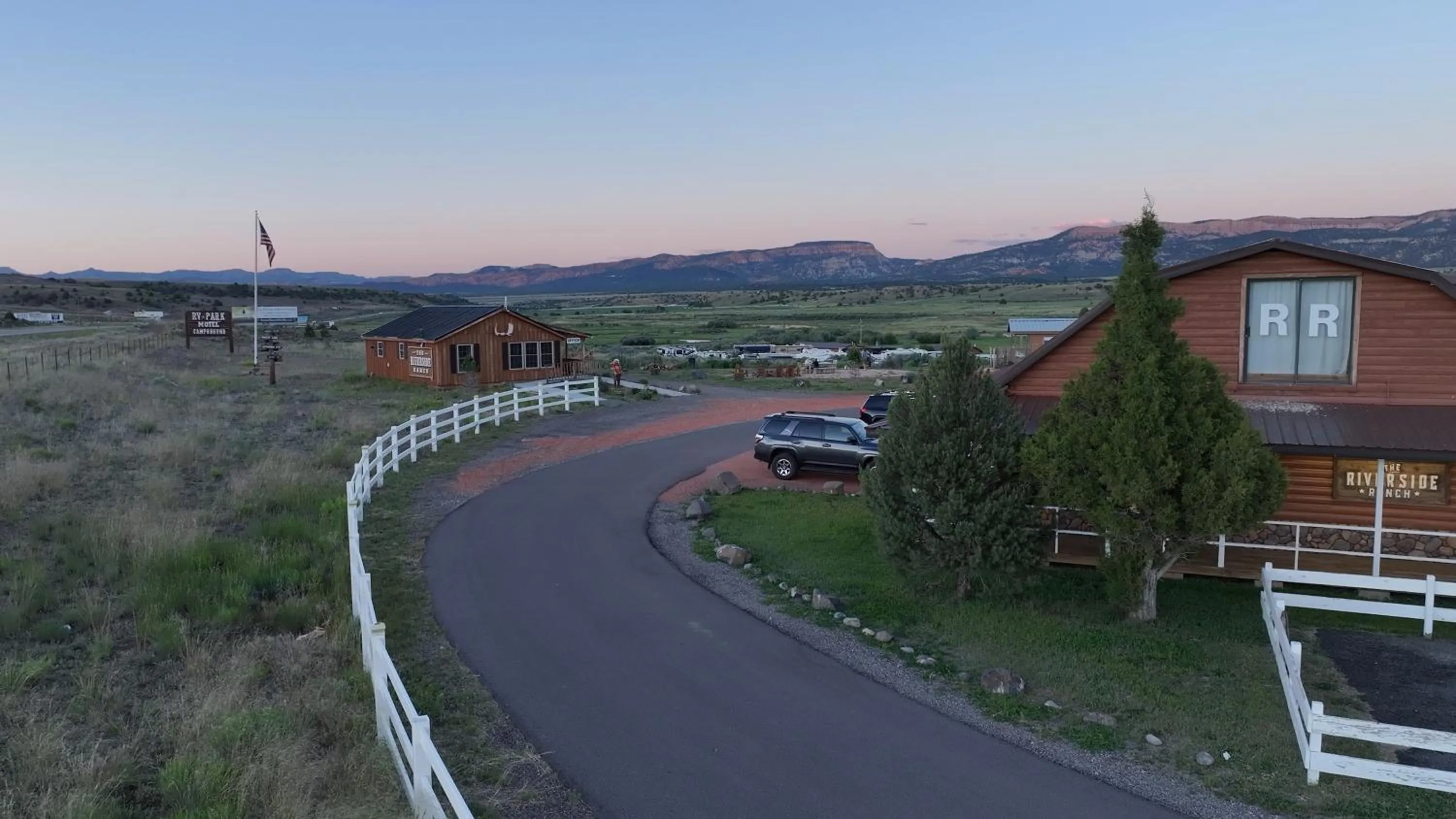 Property building in The Riverside Ranch Motel and RV Park Southern Utah