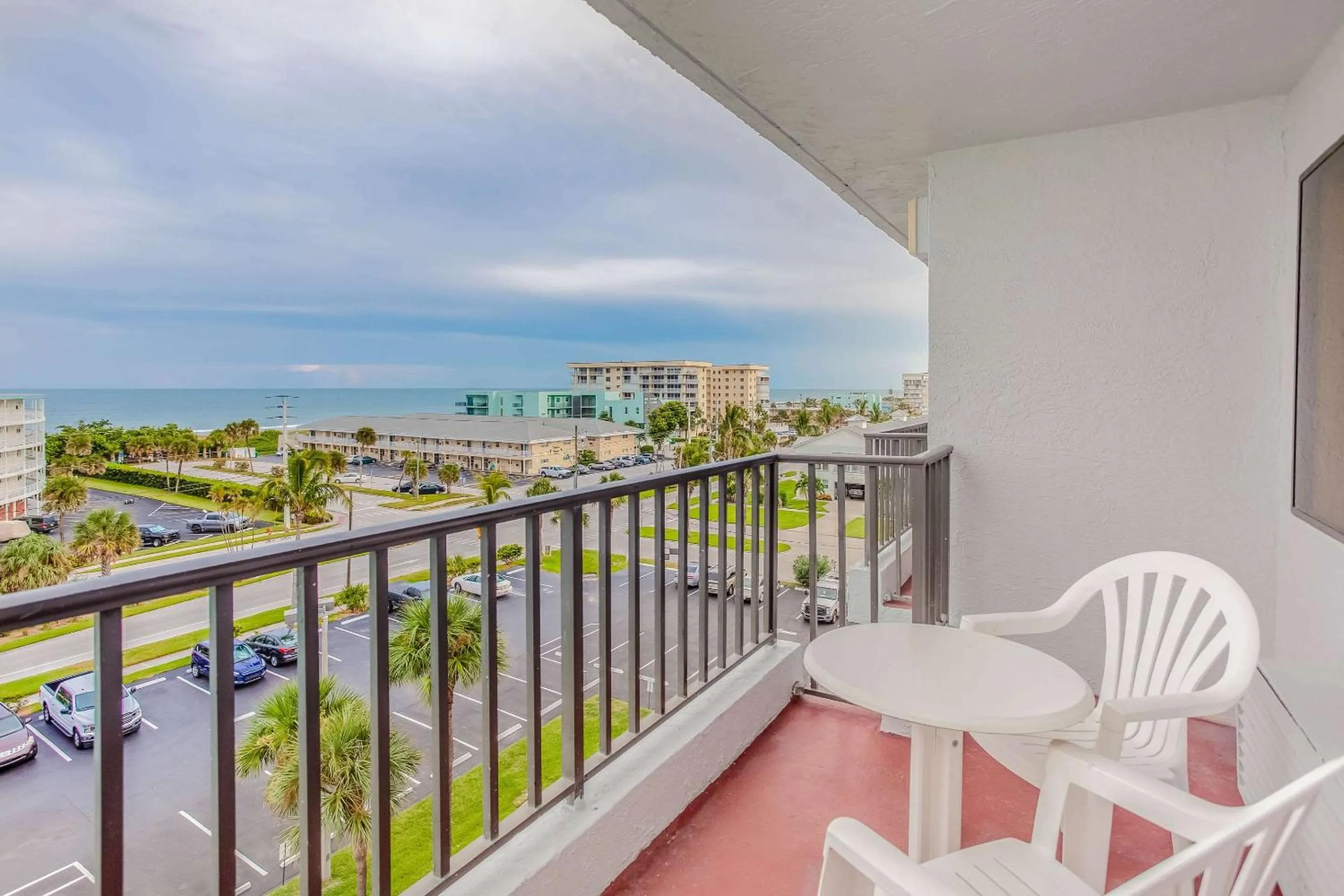 Balcony/Terrace in Beachside Hotel & Suites Cocoa Beach - Port Canaveral