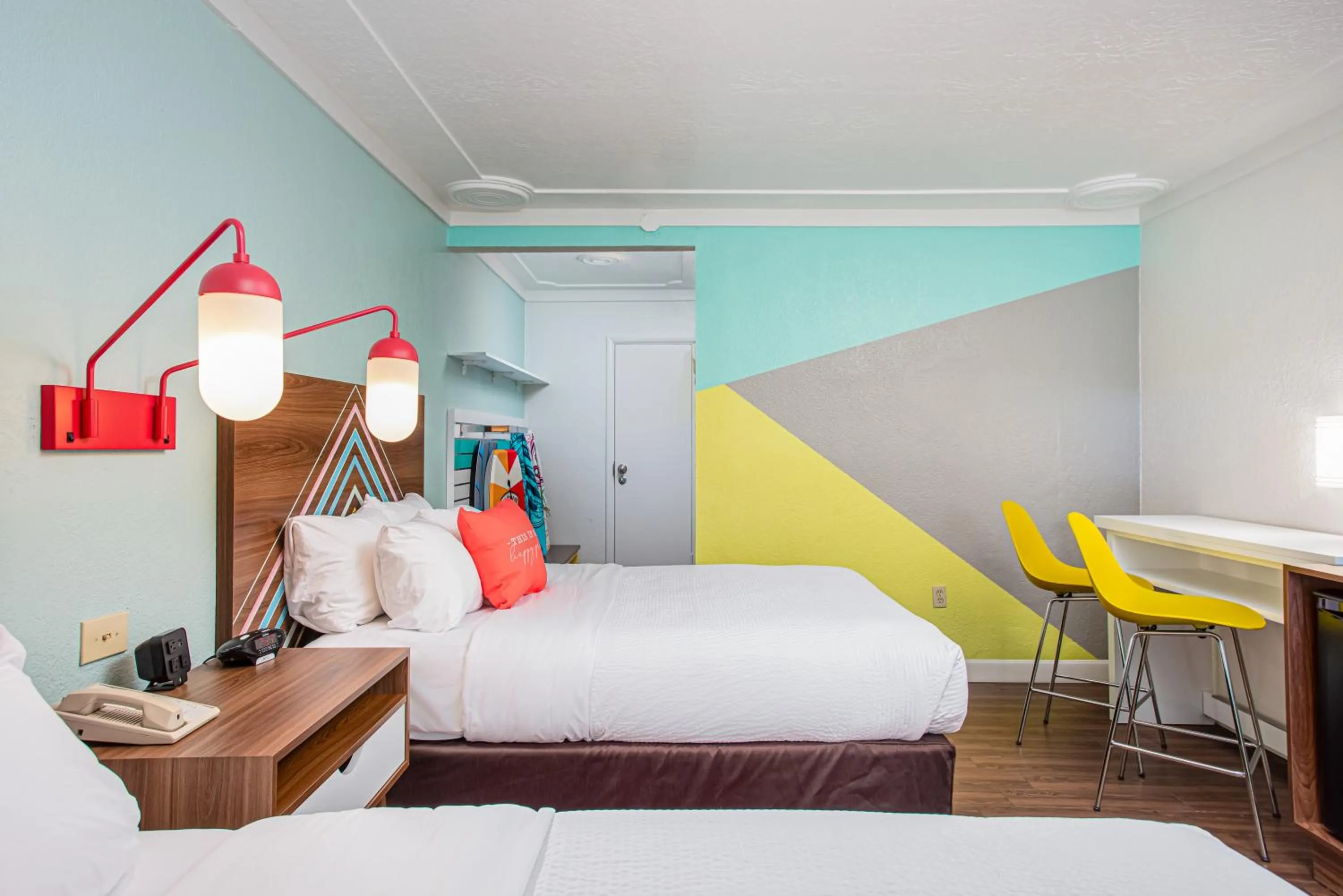 Bed in Beachside Hotel & Suites Cocoa Beach - Port Canaveral