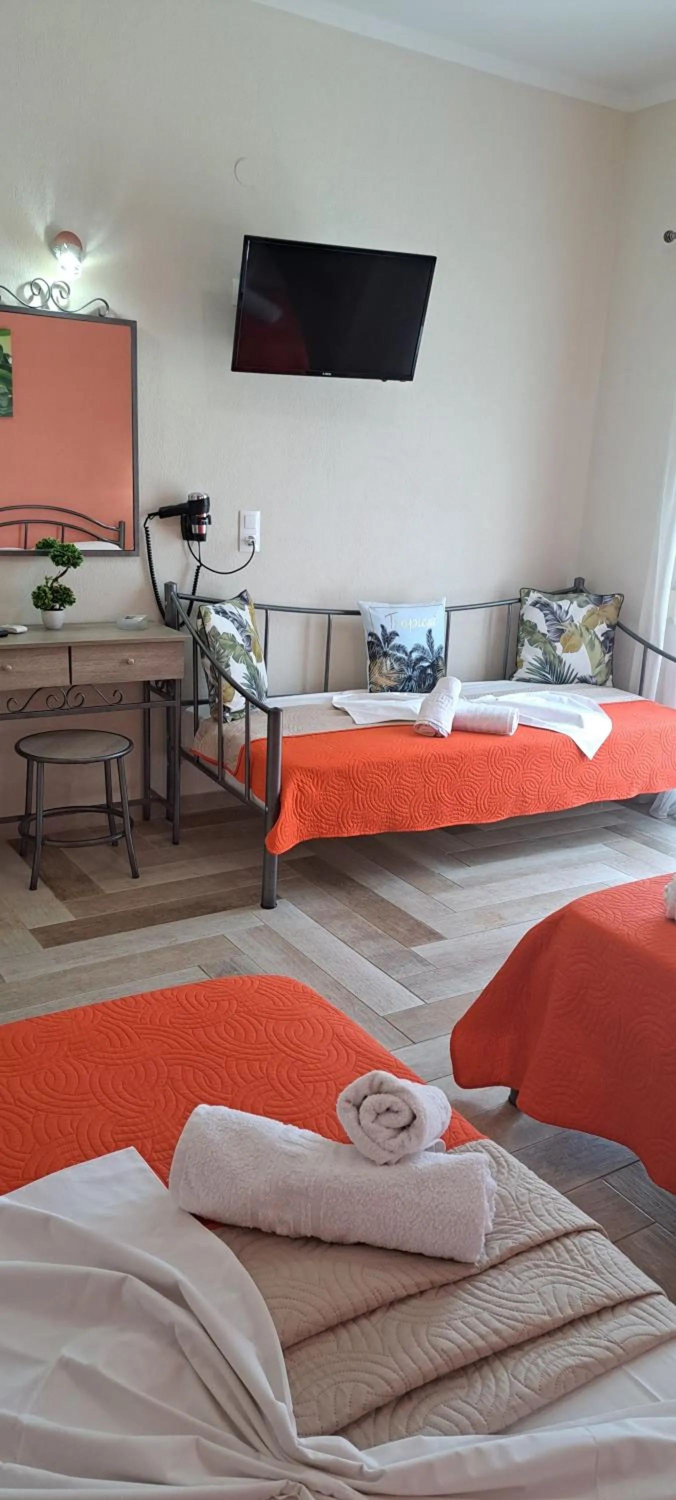 Bed in Christodoulos Eleftheria House