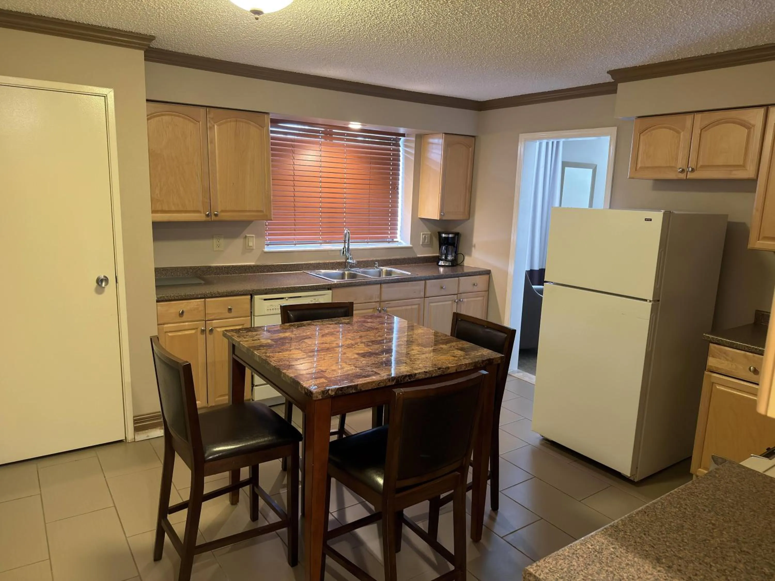 Photo of the whole room in Wingate by Wyndham Utica